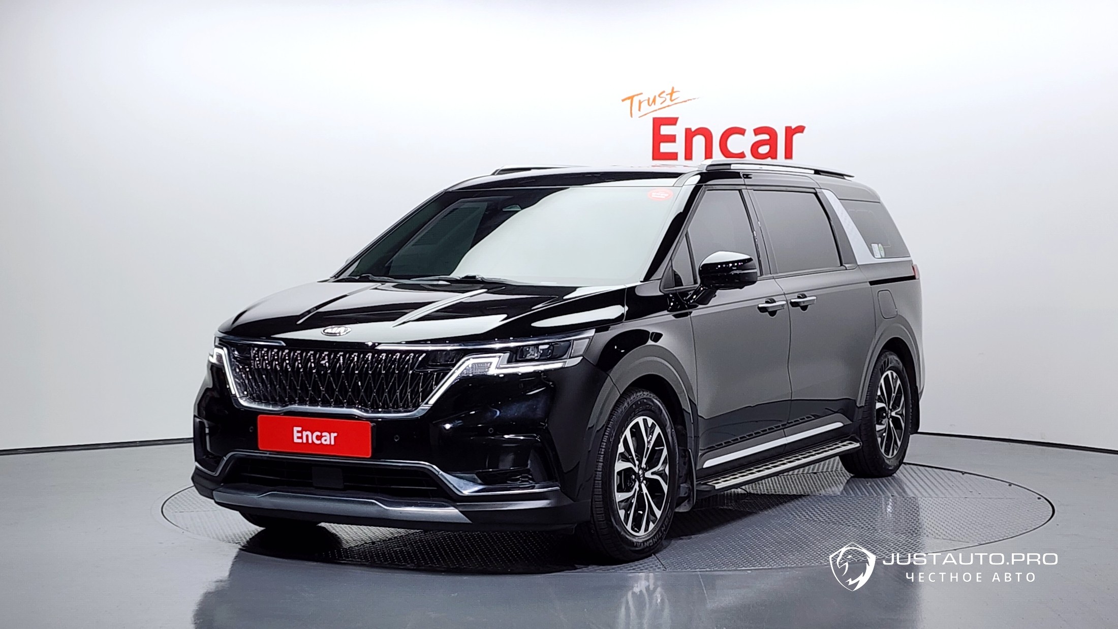 Автомобиль Kia Canival