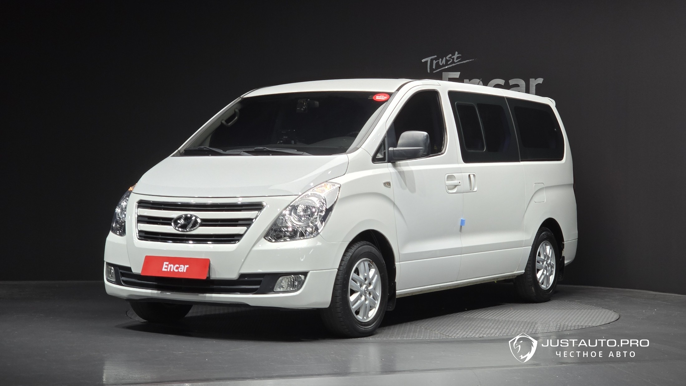 Автомобиль Hyundai Starex