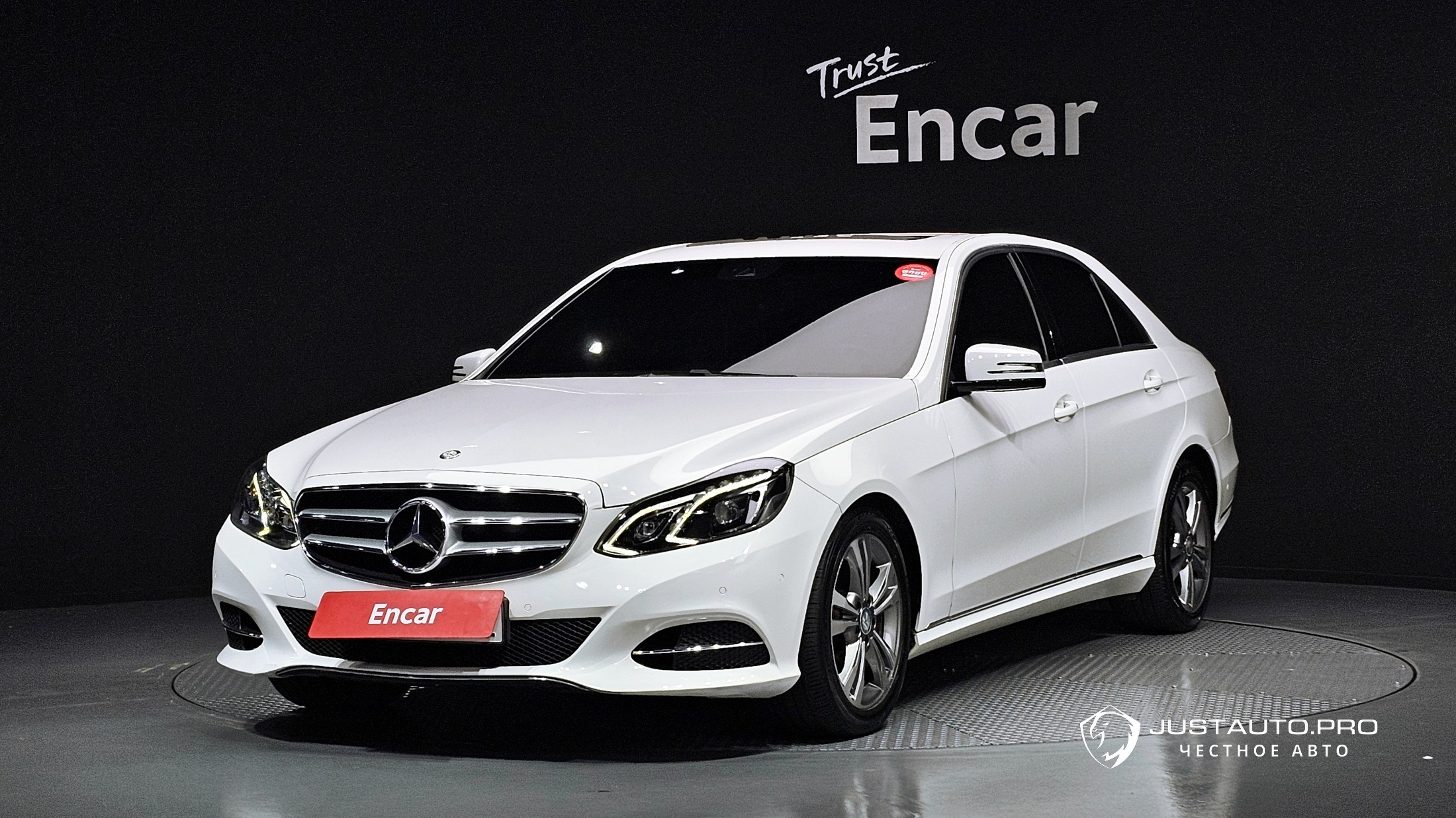 Автомобиль Mercedes-Benz E-Class