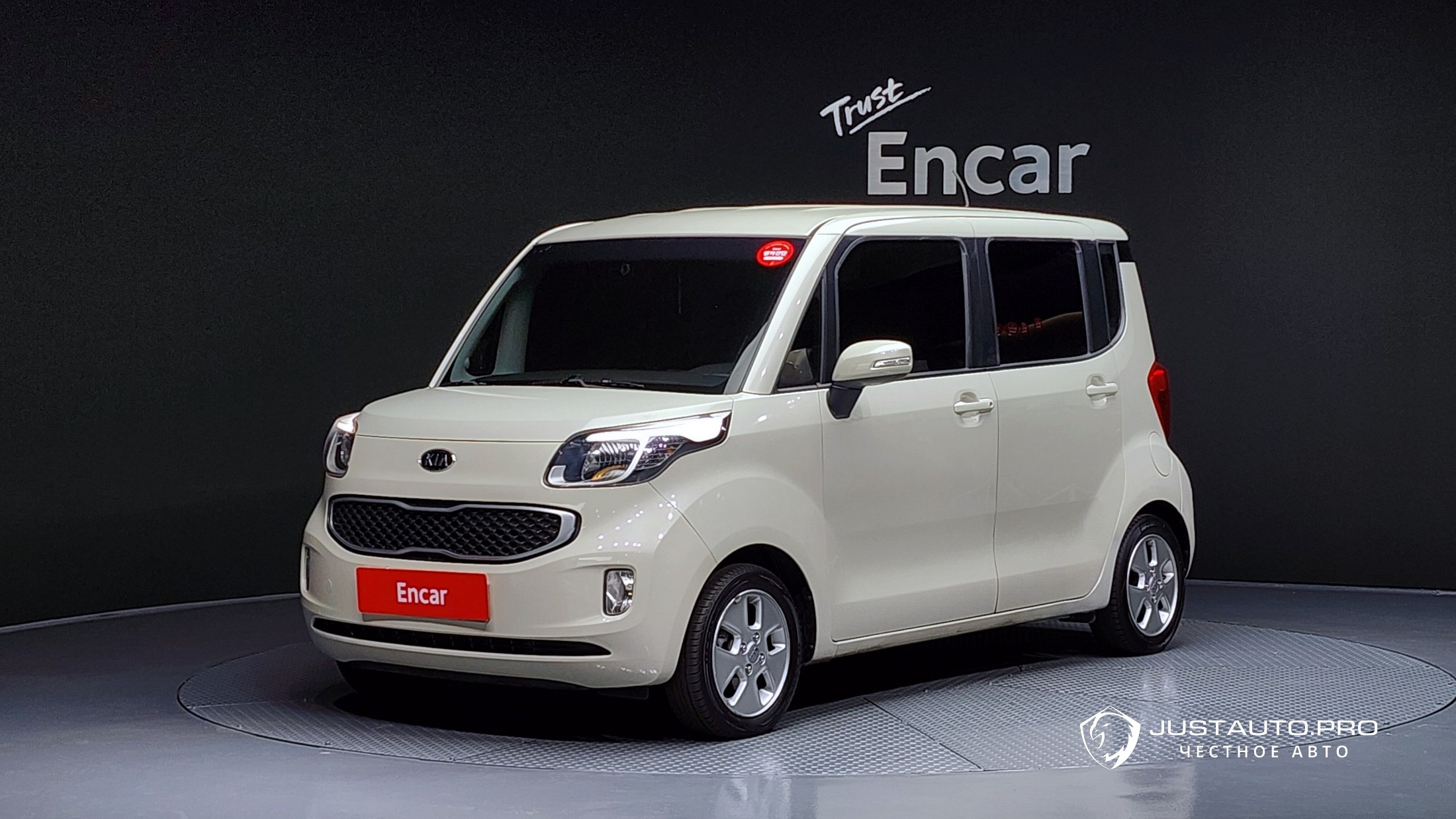 Автомобиль Kia RAY