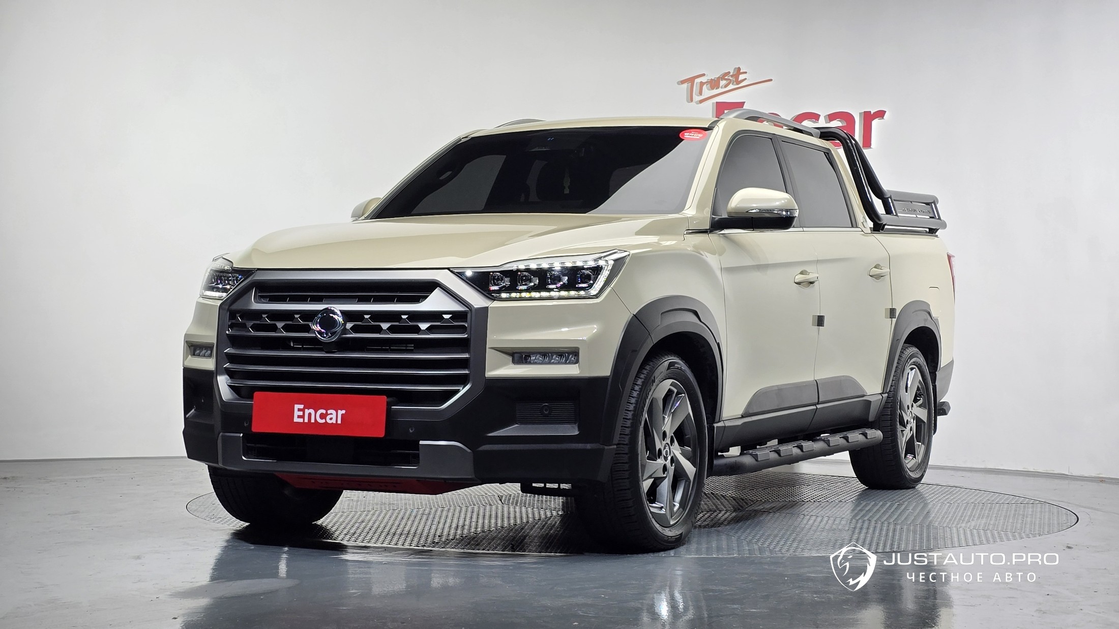 Автомобиль KG_Mobility_Ssangyong Rexton