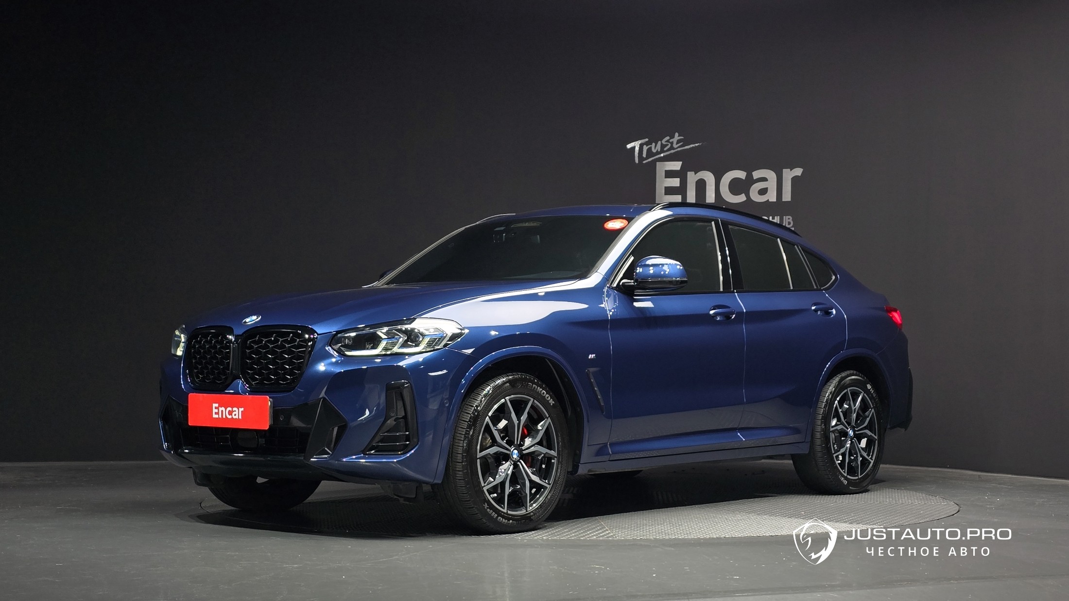 Автомобиль BMW X4