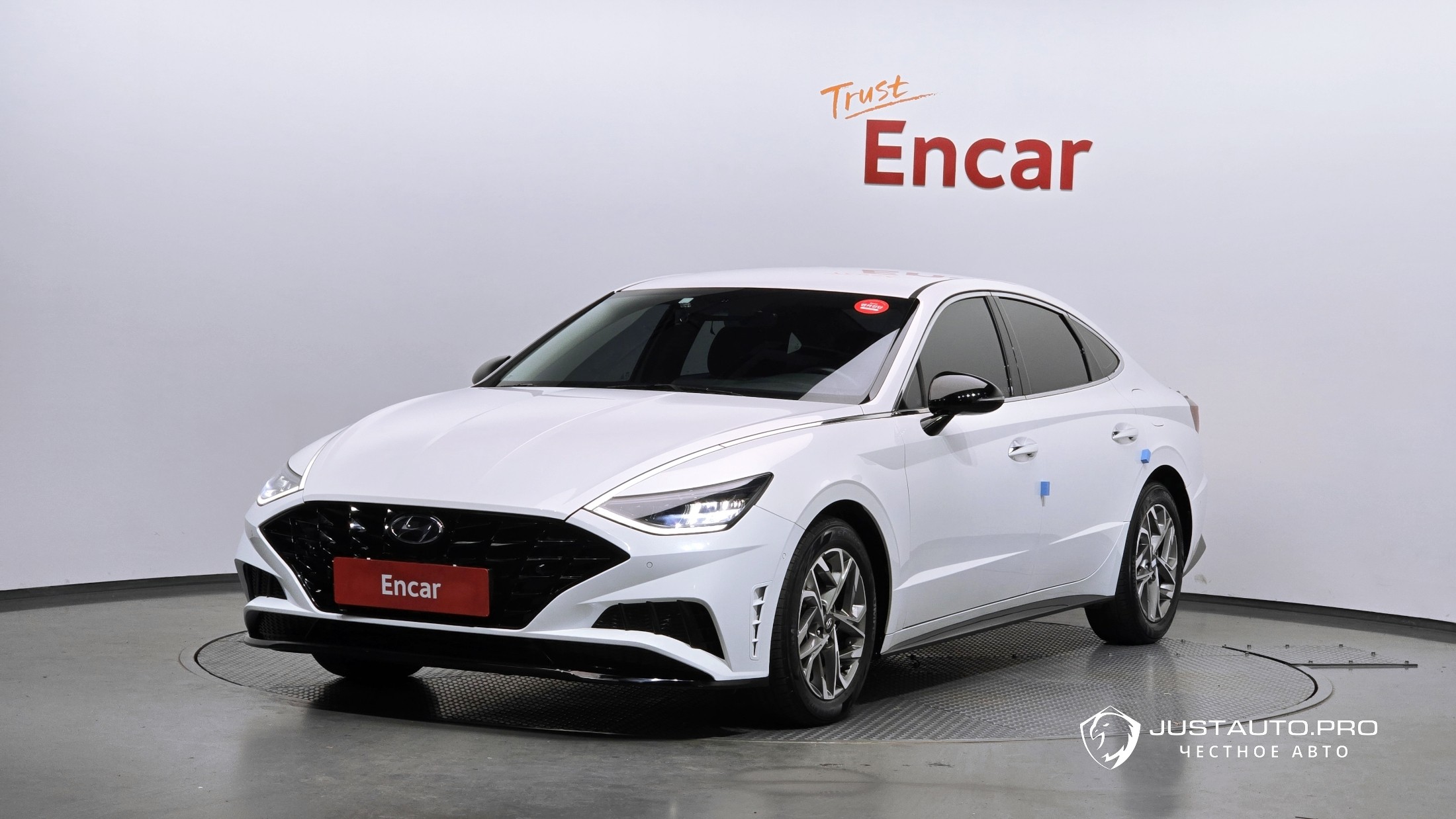 Автомобиль Hyundai Sonata