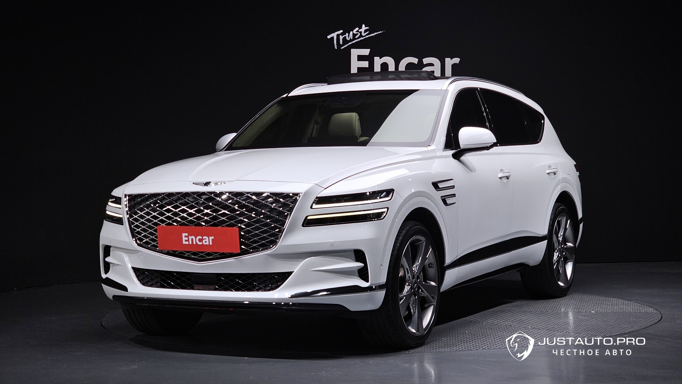 Автомобиль Genesis GV80