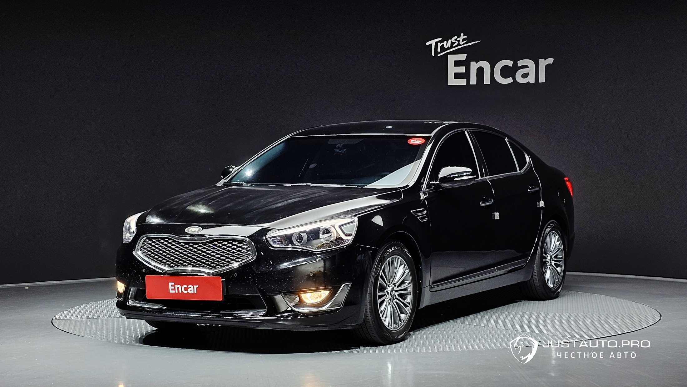 Автомобиль Kia K7