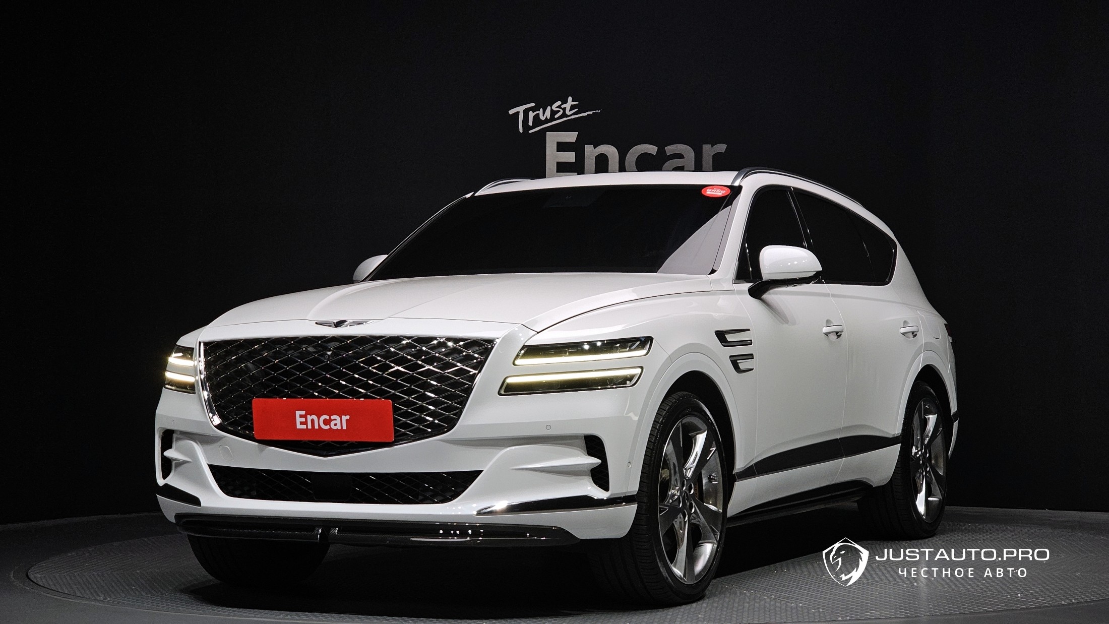 Автомобиль Genesis GV80