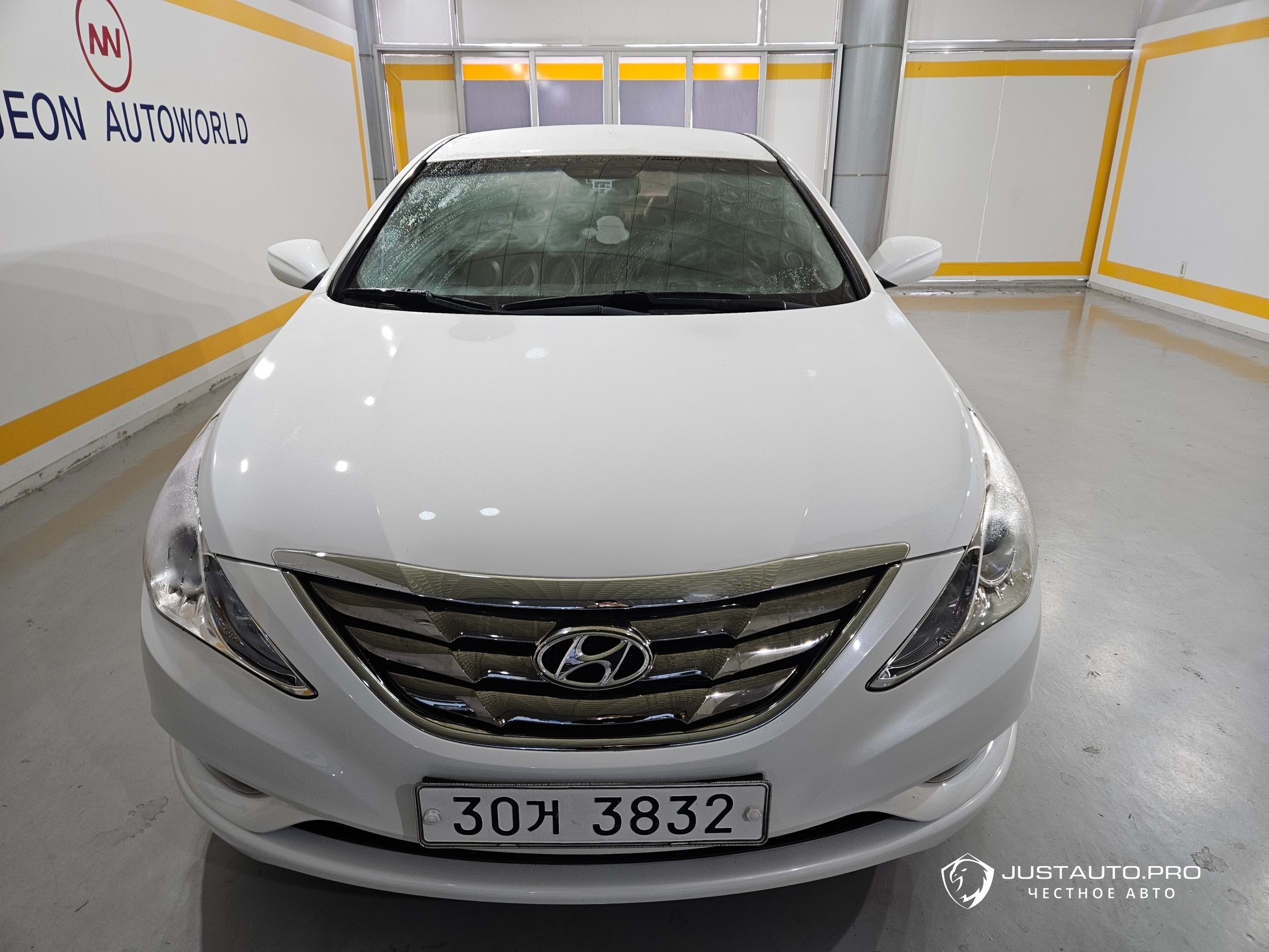 Автомобиль Hyundai Sonata