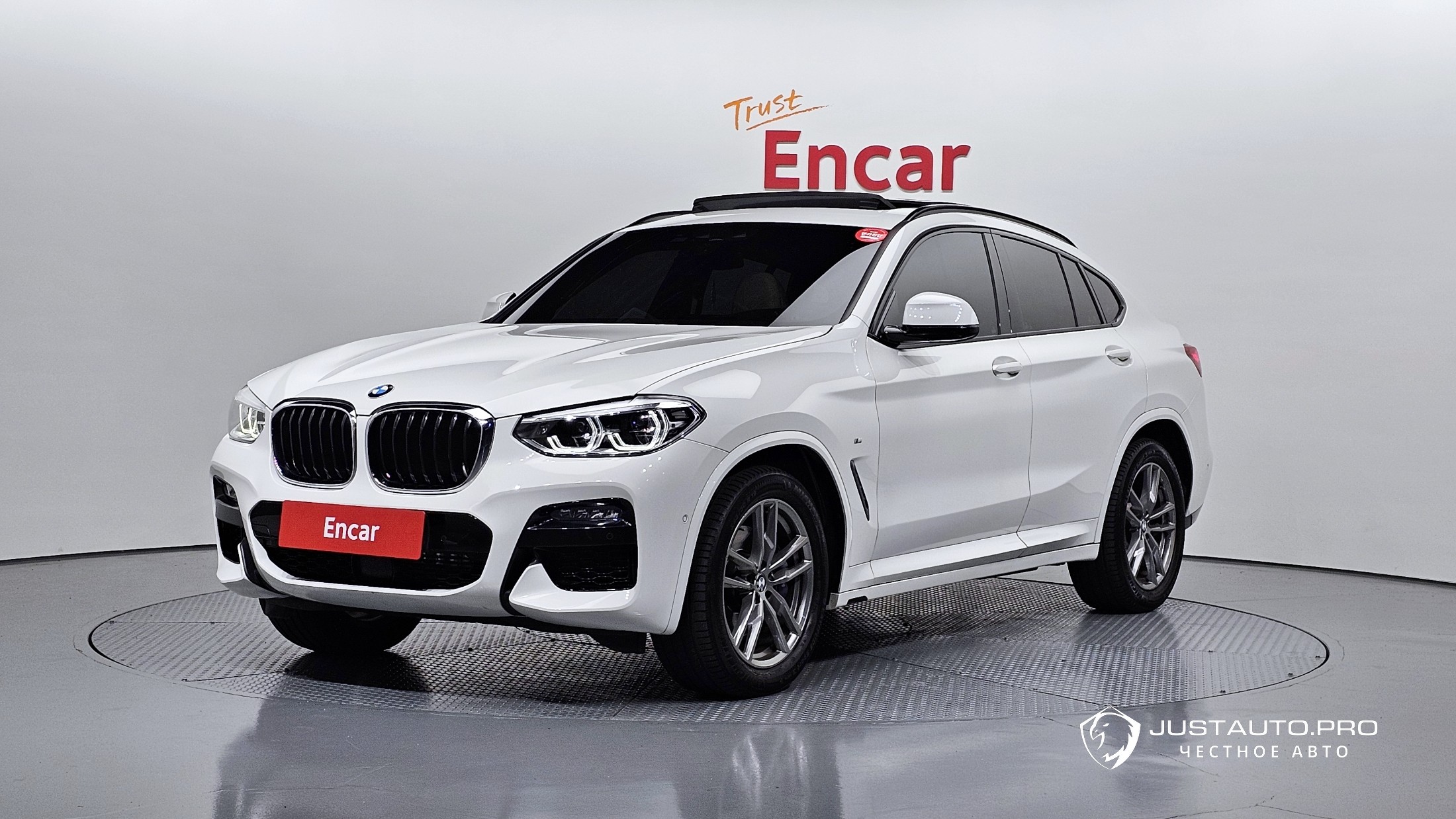 Автомобиль BMW X4