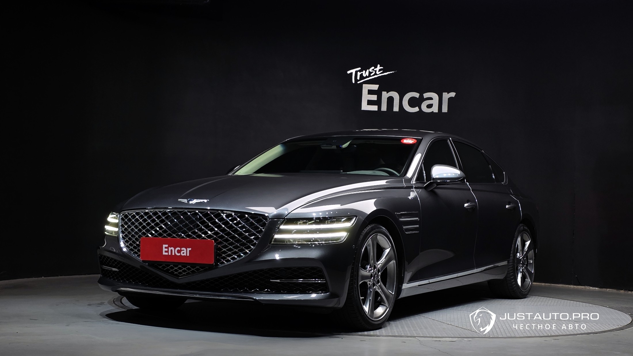 Автомобиль Genesis G80