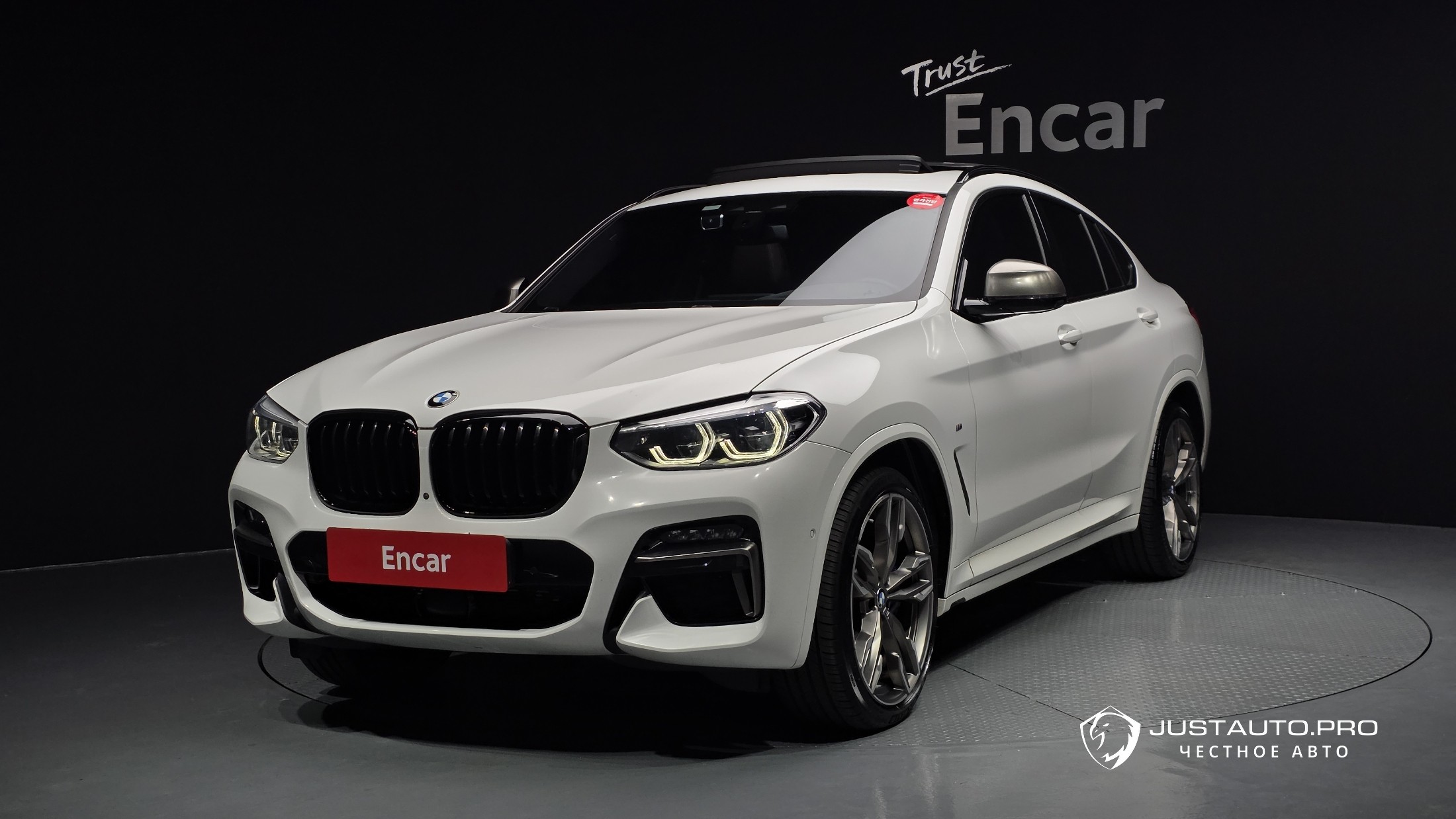 Автомобиль BMW X4