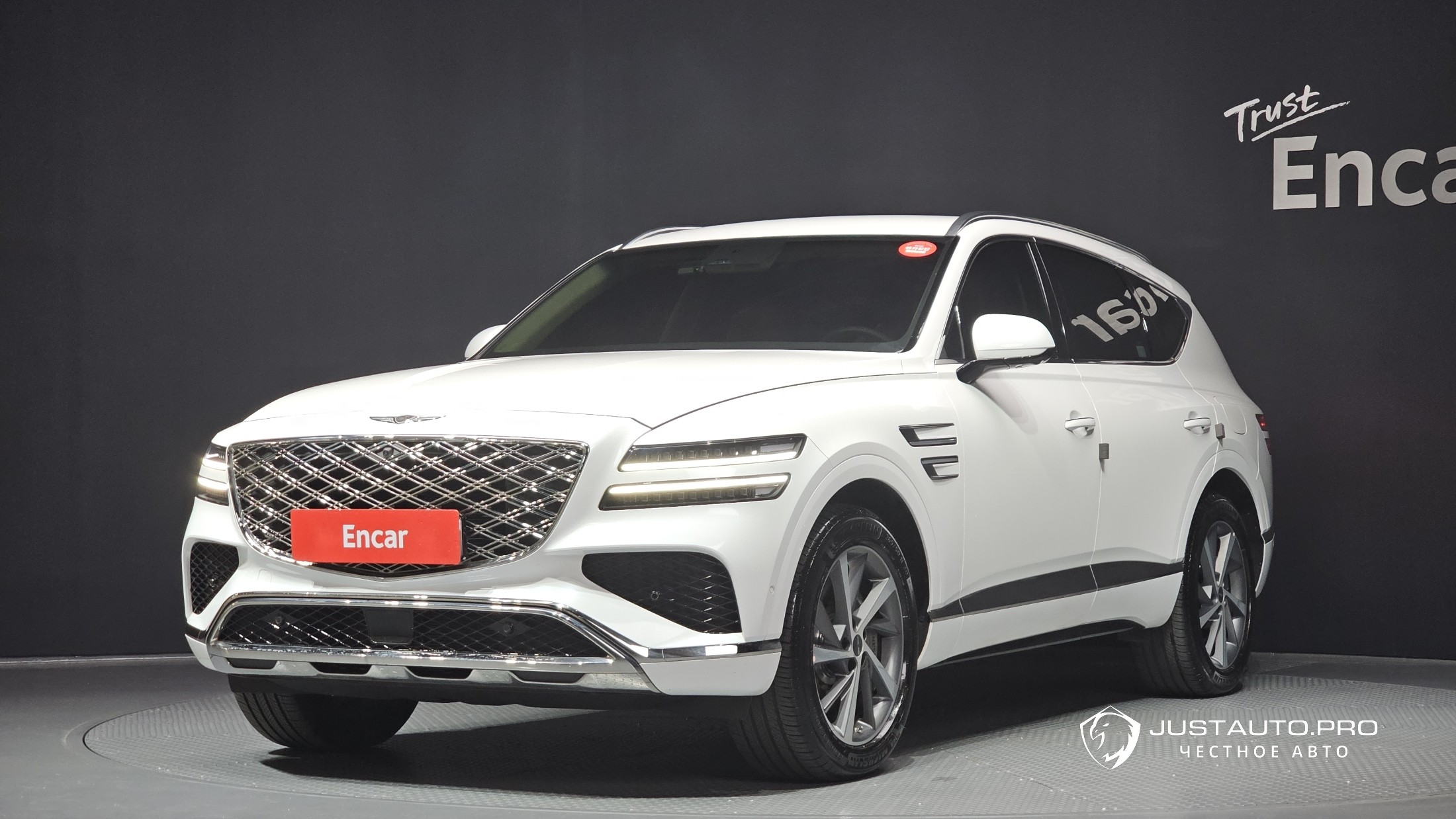 Автомобиль Genesis GV80