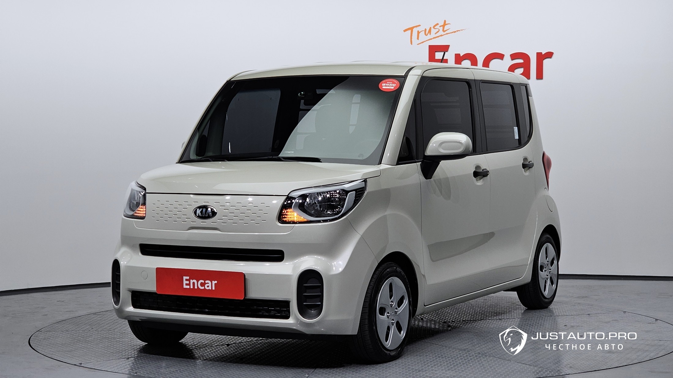 Автомобиль Kia RAY