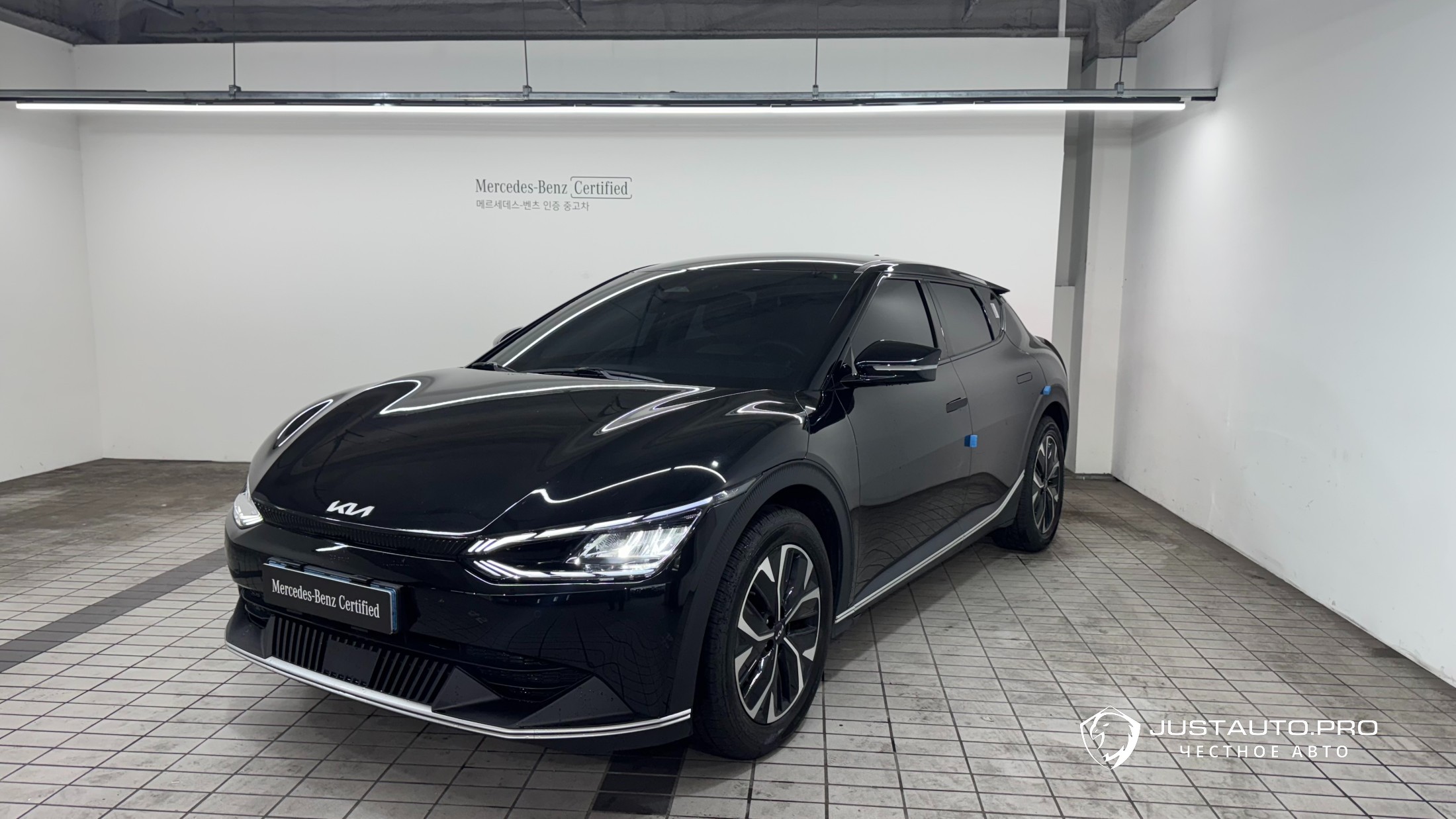 Автомобиль Kia EV6