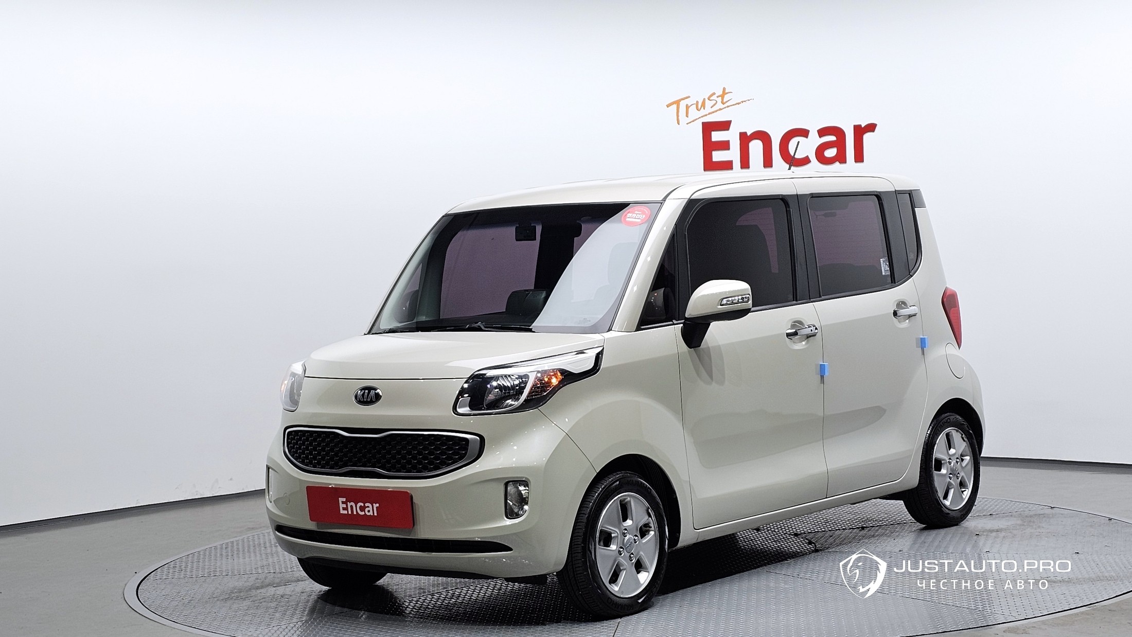 Автомобиль Kia RAY