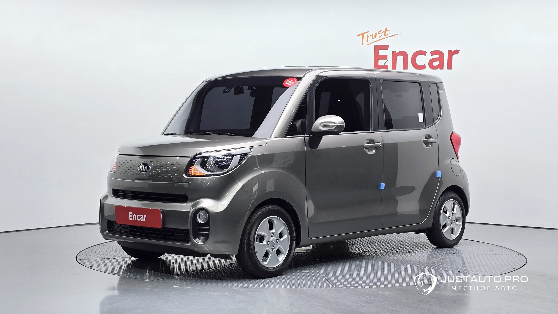 Автомобиль Kia RAY