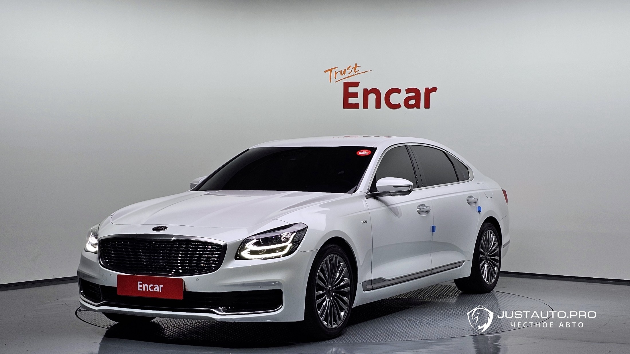 Автомобиль Kia K9