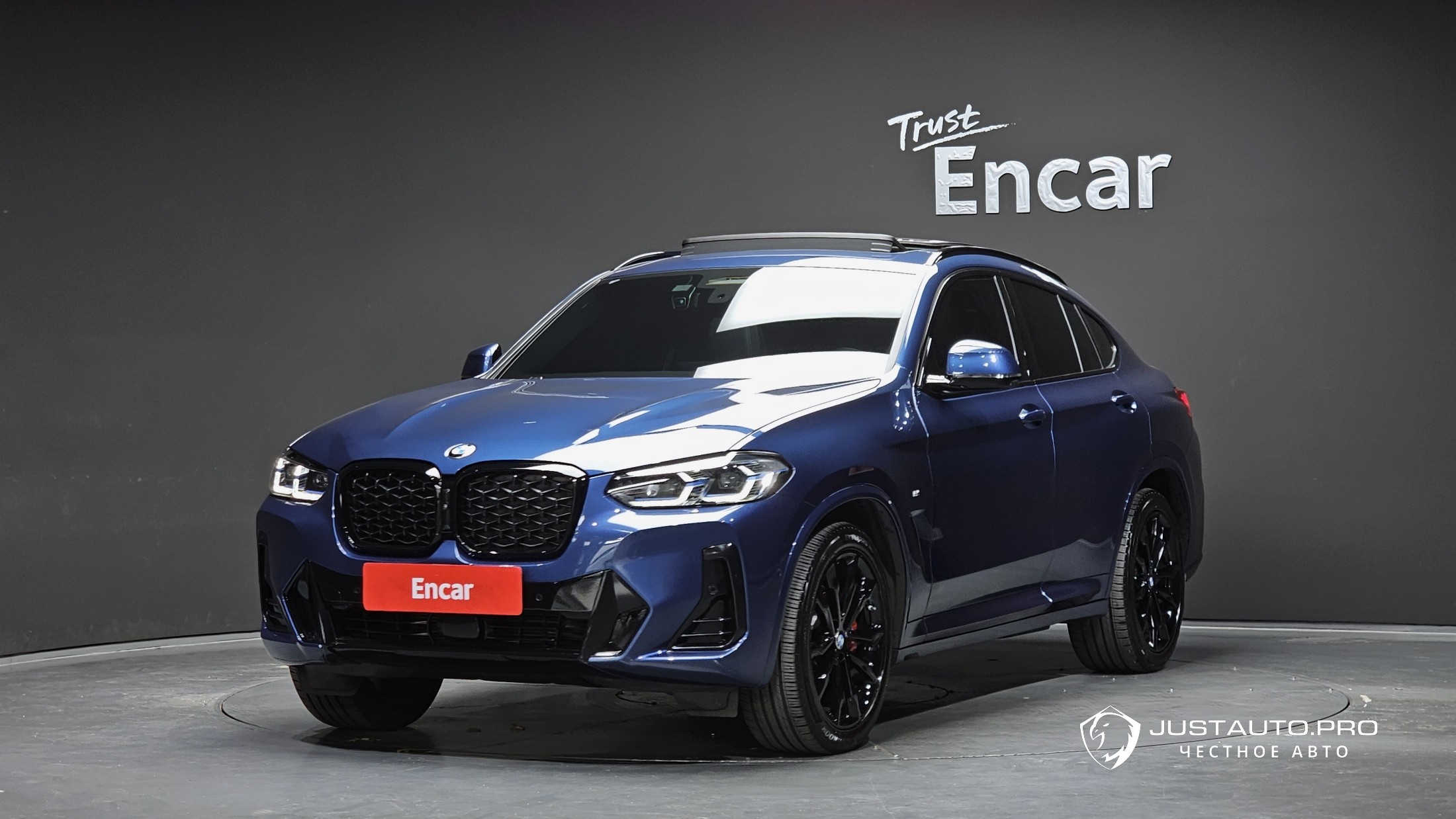 Автомобиль BMW X4