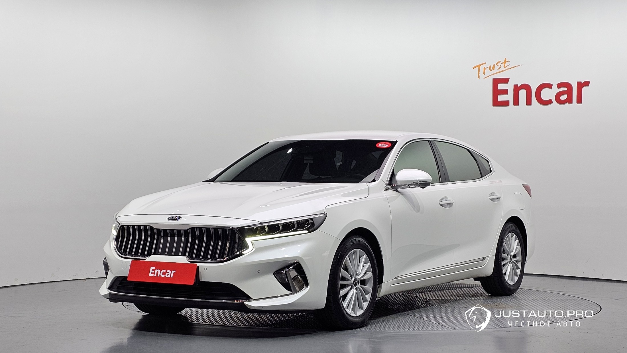 Автомобиль Kia K7