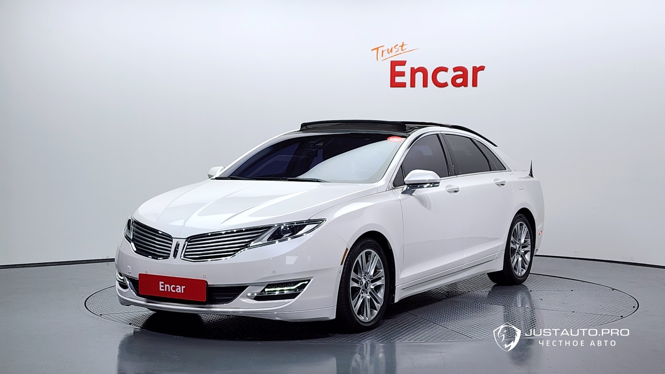 Автомобиль Lincoln MKZ