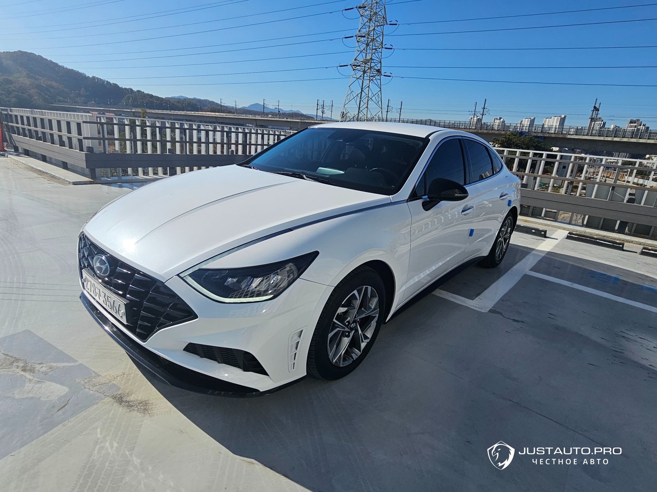 Автомобиль Hyundai Sonata