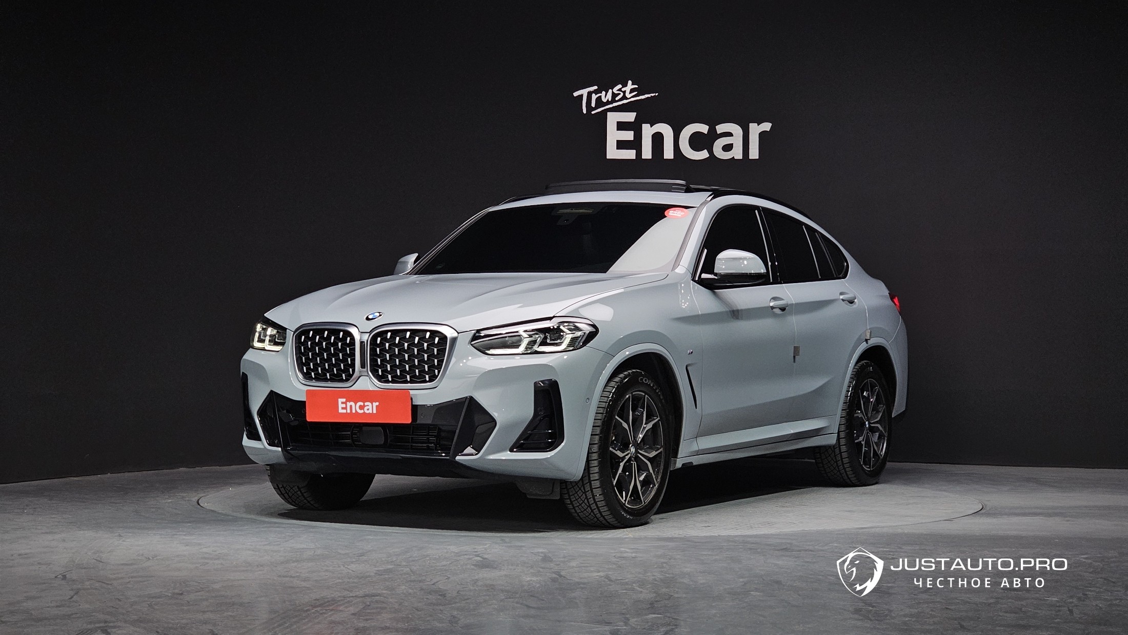 Автомобиль BMW X4