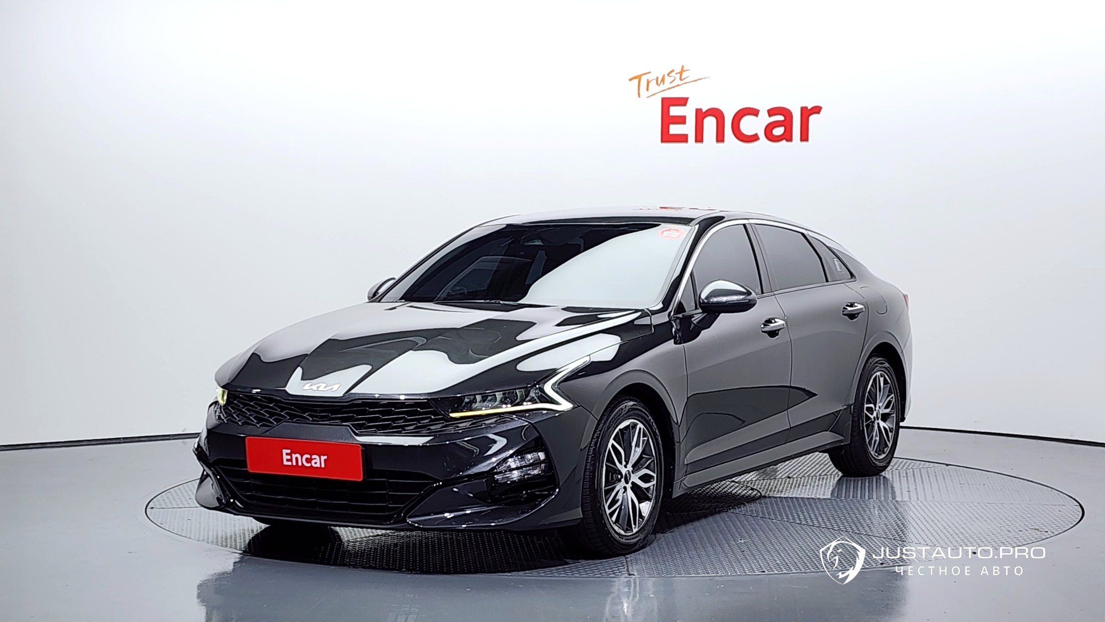 Автомобиль Kia K5