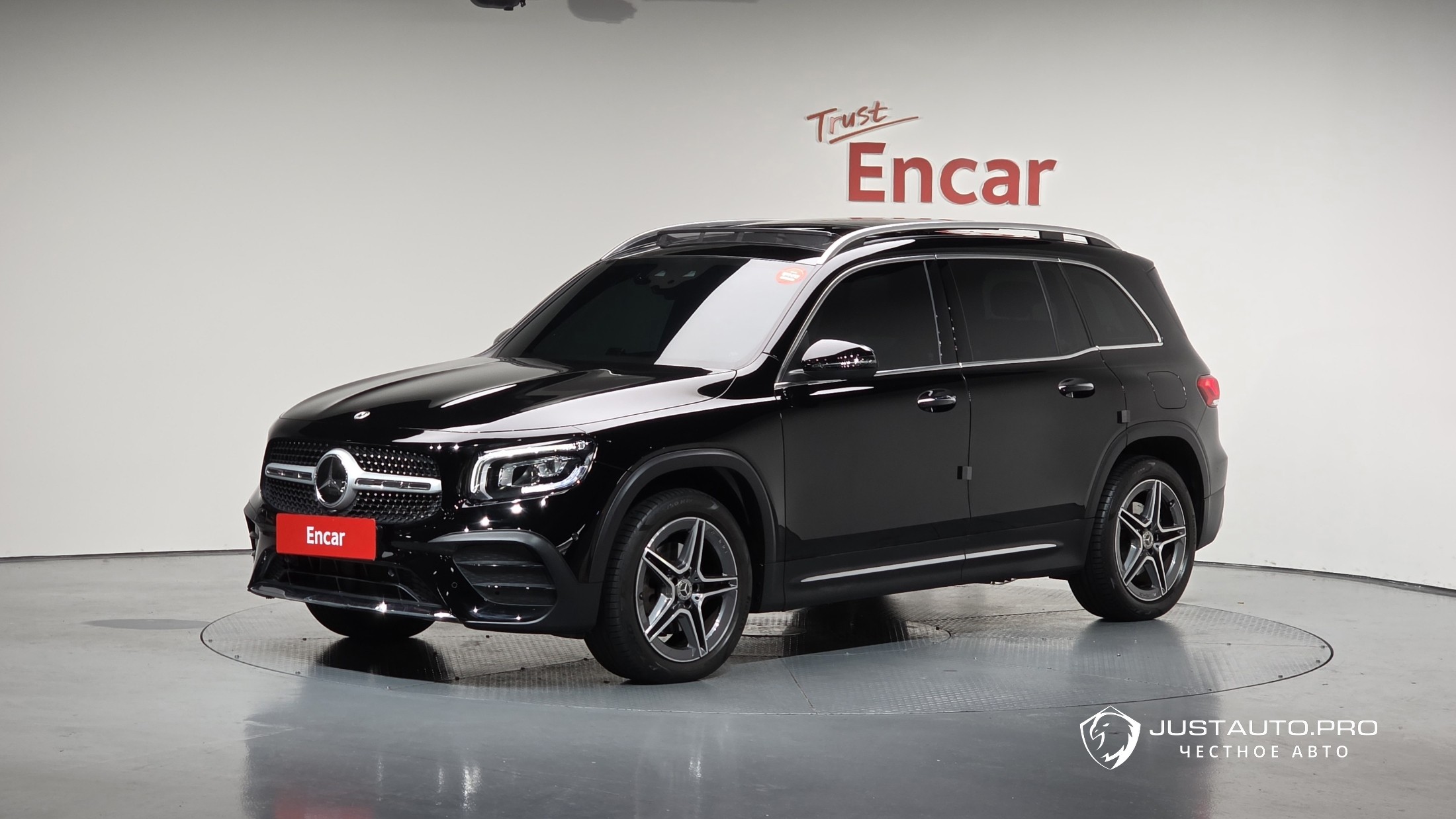 Автомобиль Mercedes-Benz GLB-Class