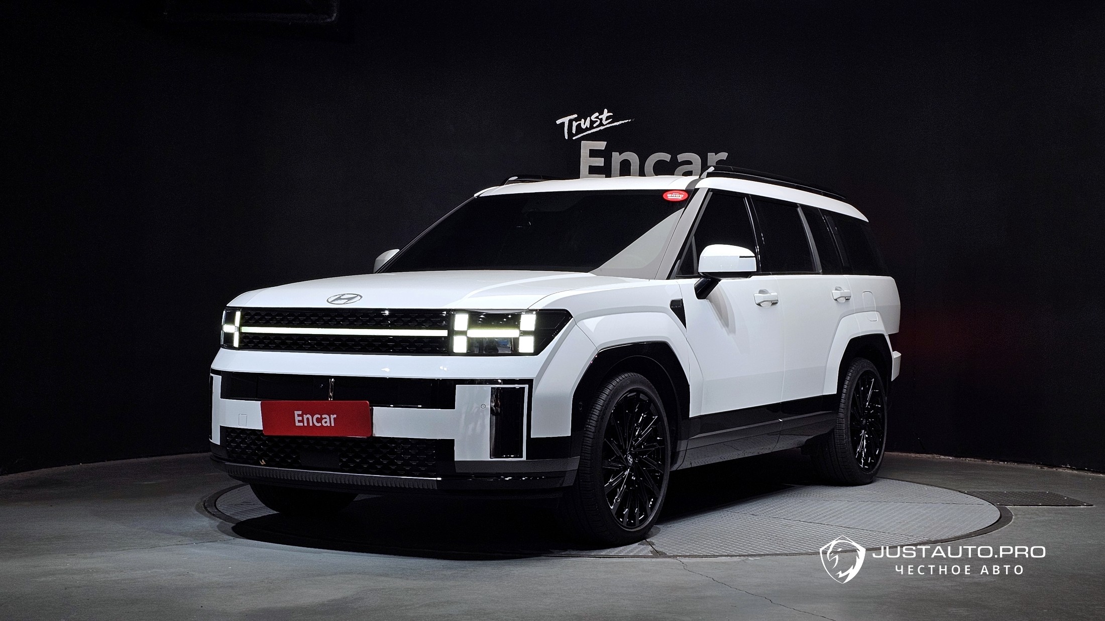 Автомобиль Hyundai Santafe