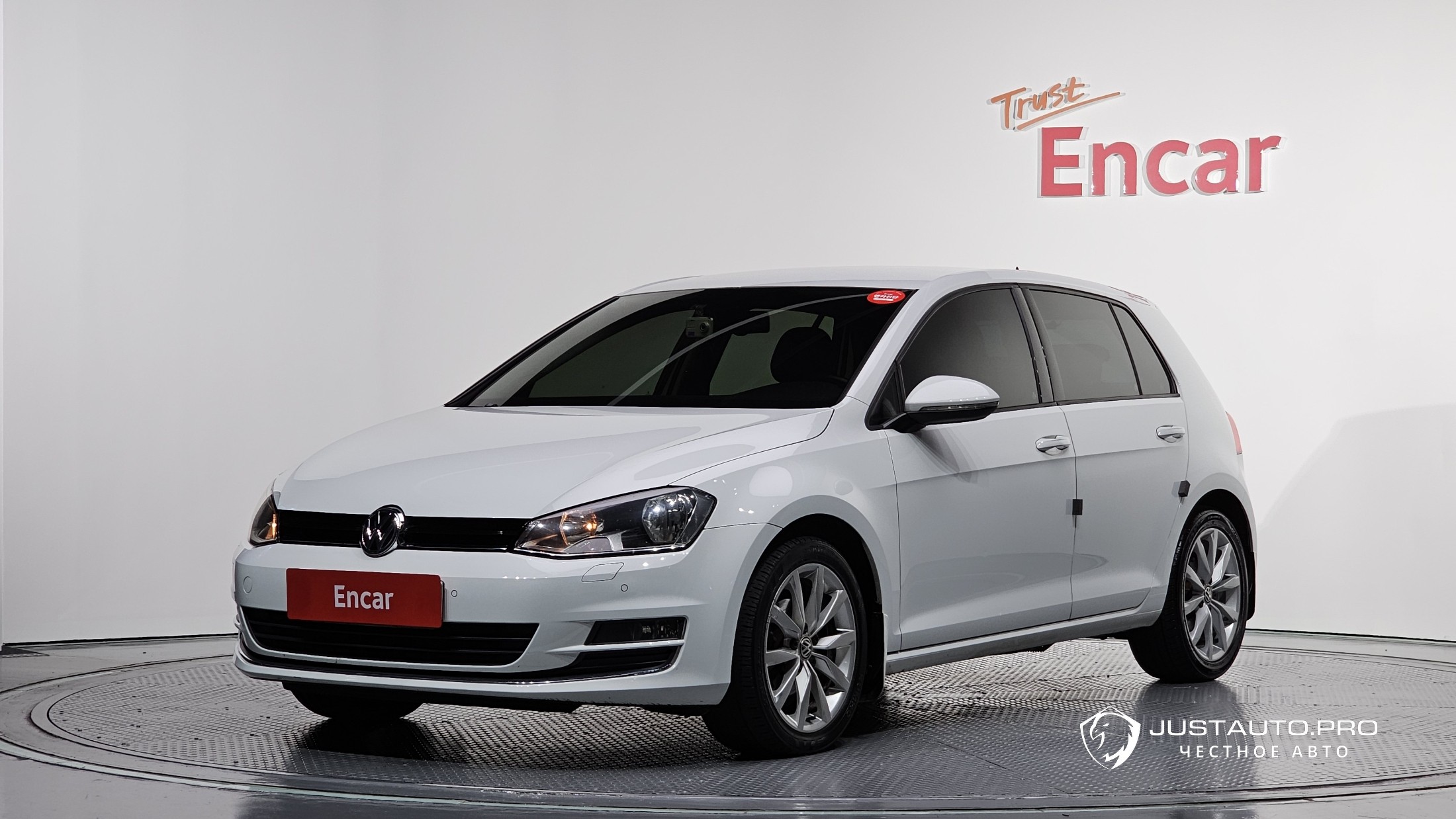 Автомобиль Volkswagen Golf