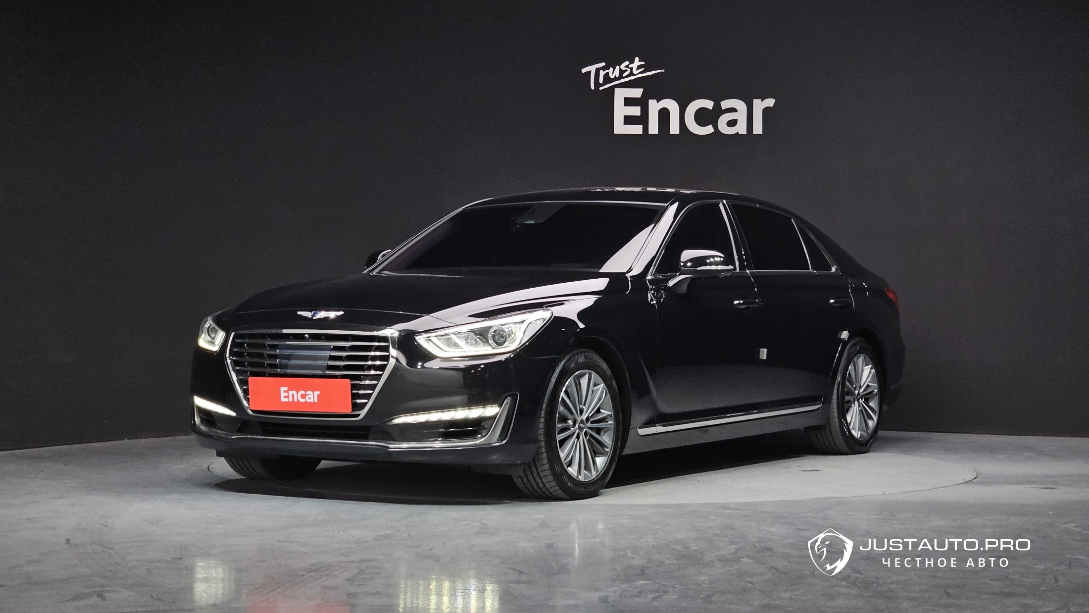 Автомобиль Genesis EQ900