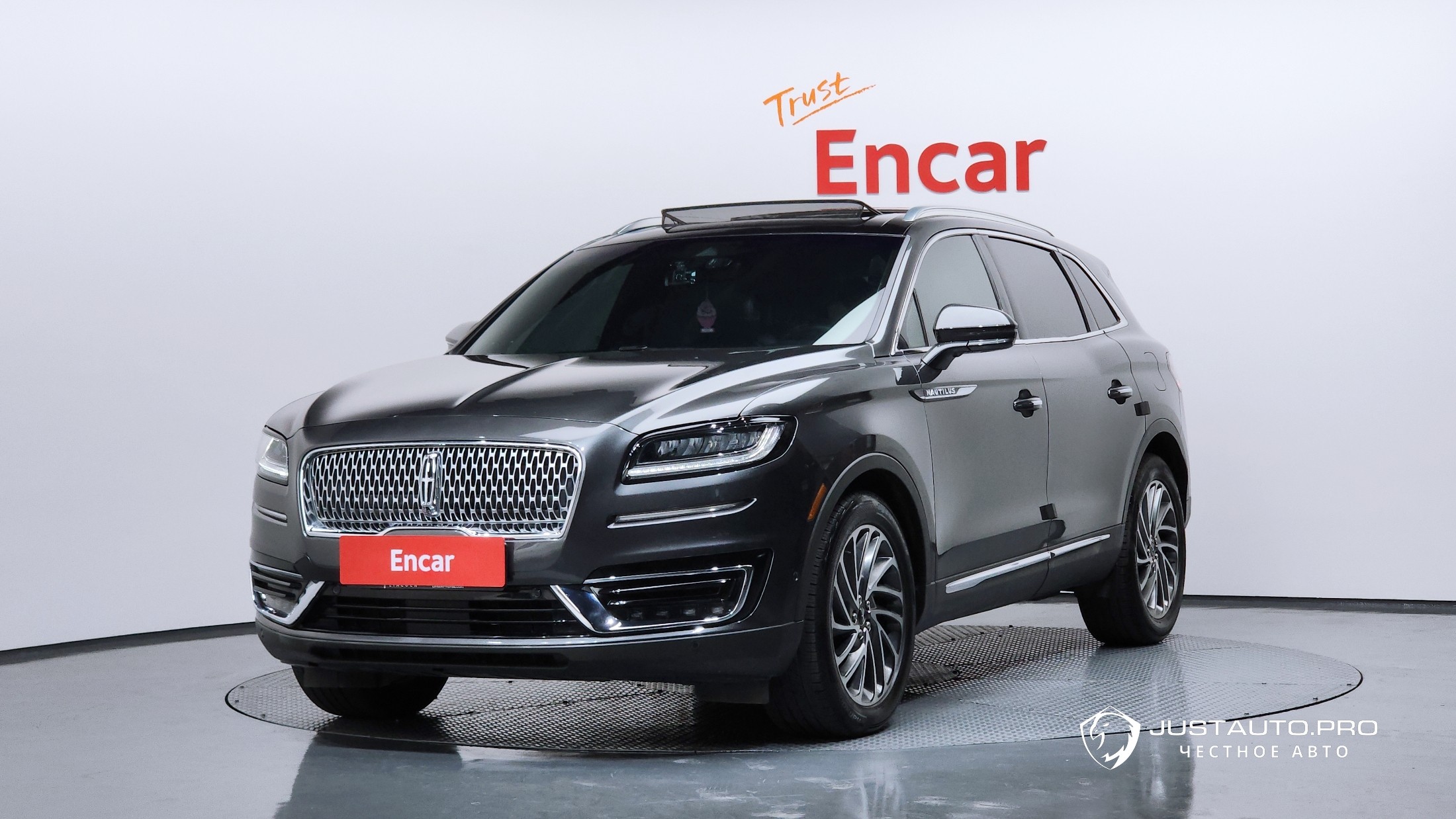 Автомобиль Lincoln Nautilus