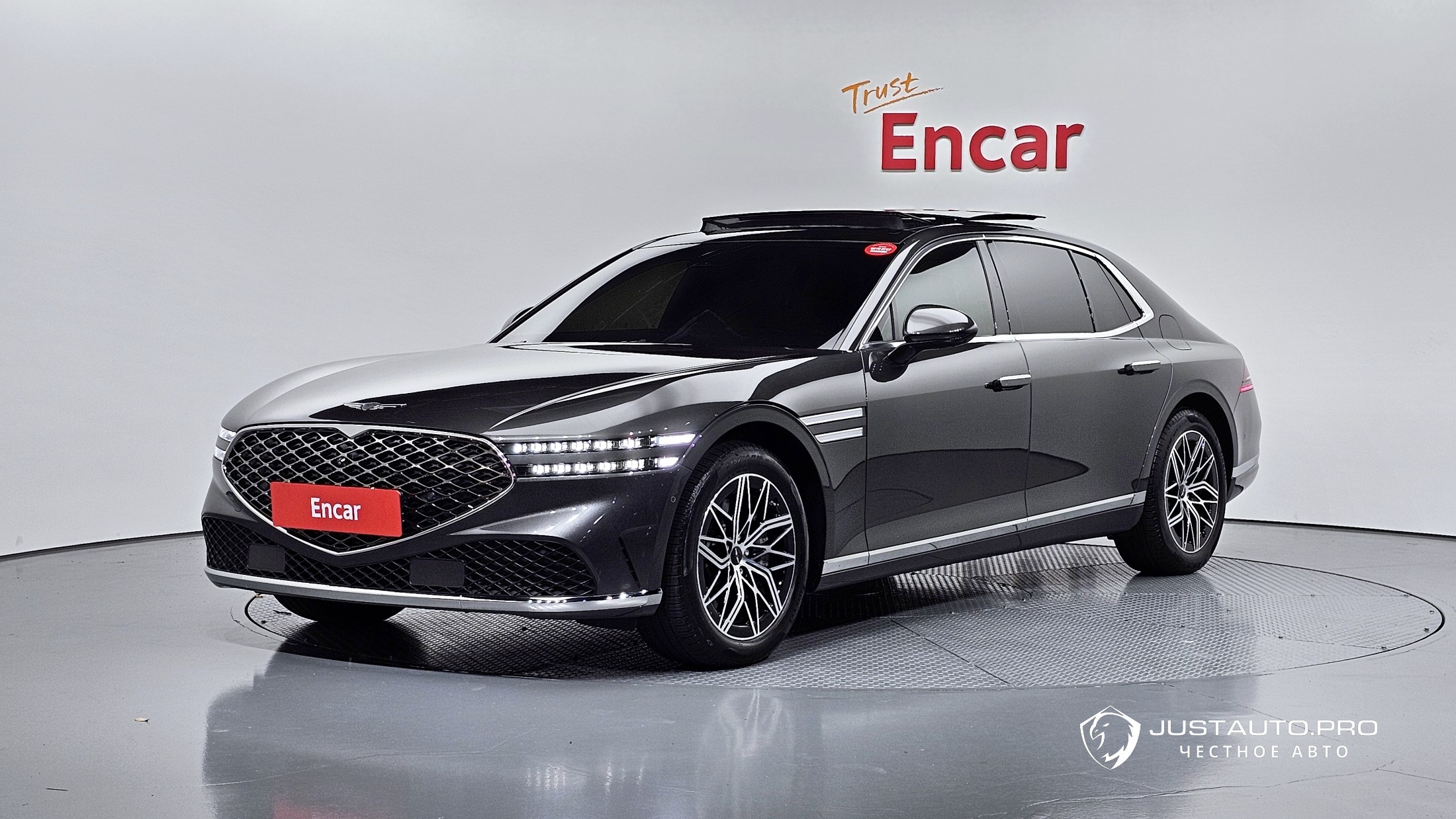 Автомобиль Genesis G90