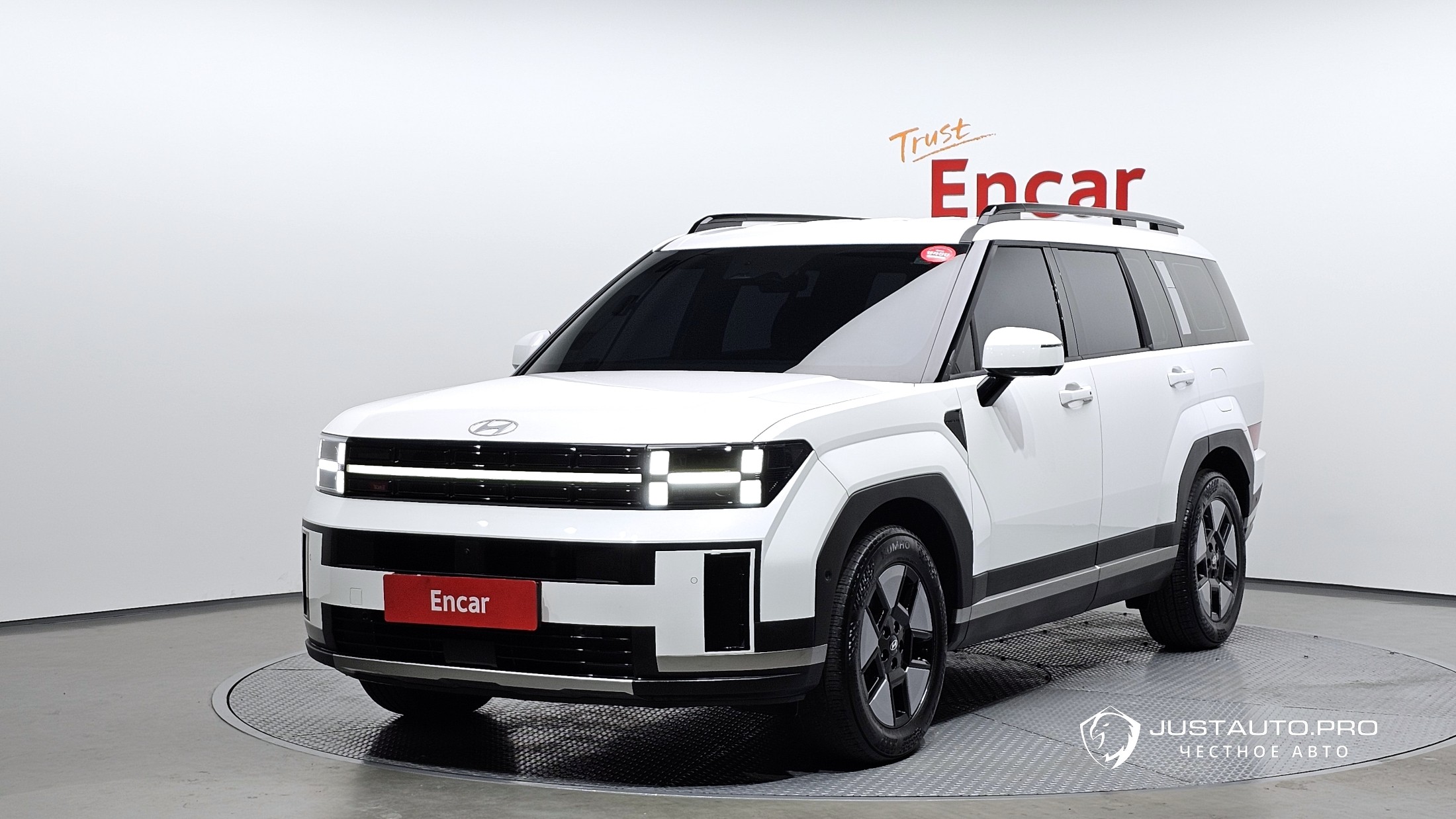 Автомобиль Hyundai Santafe