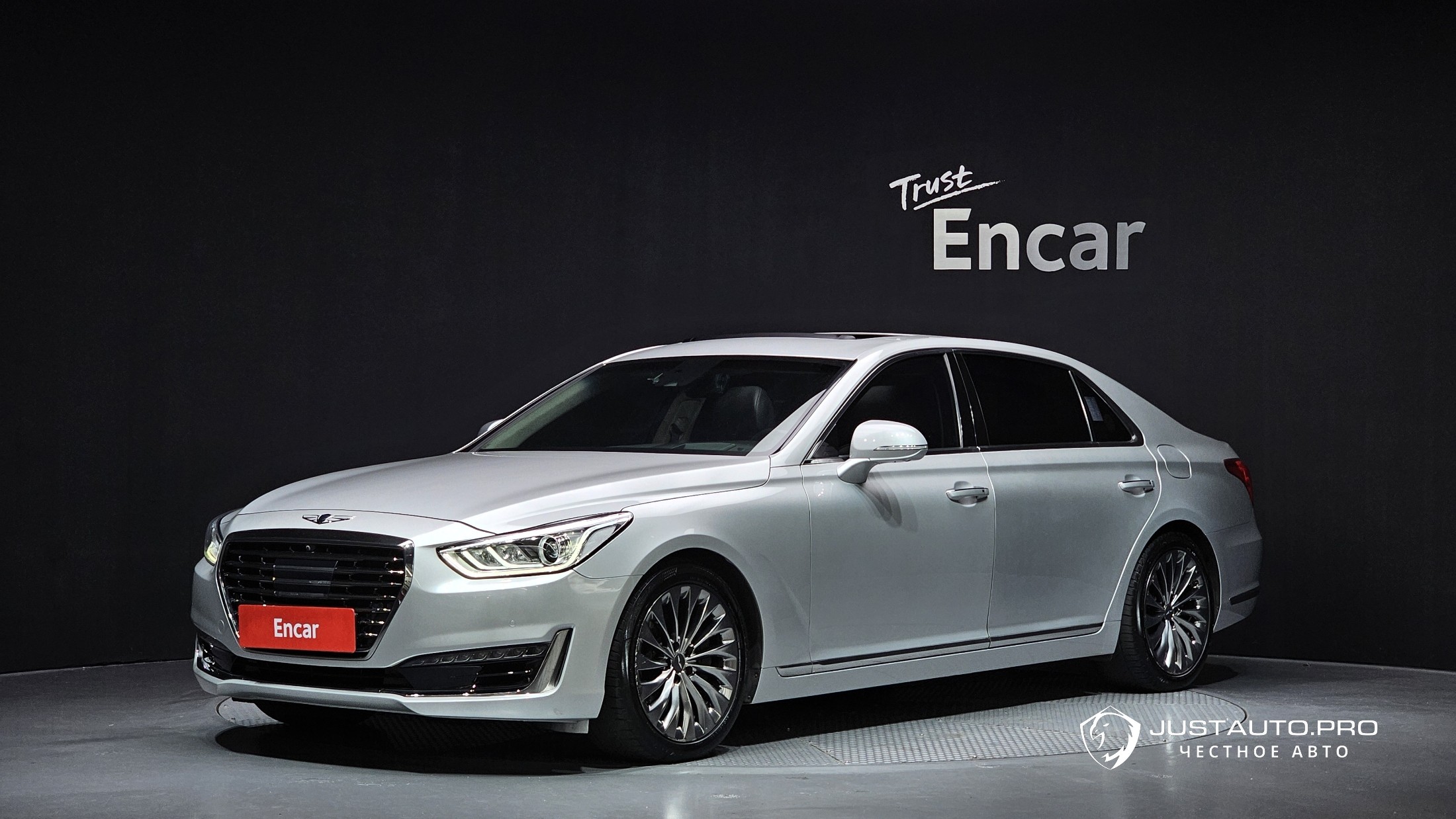 Автомобиль Genesis EQ900