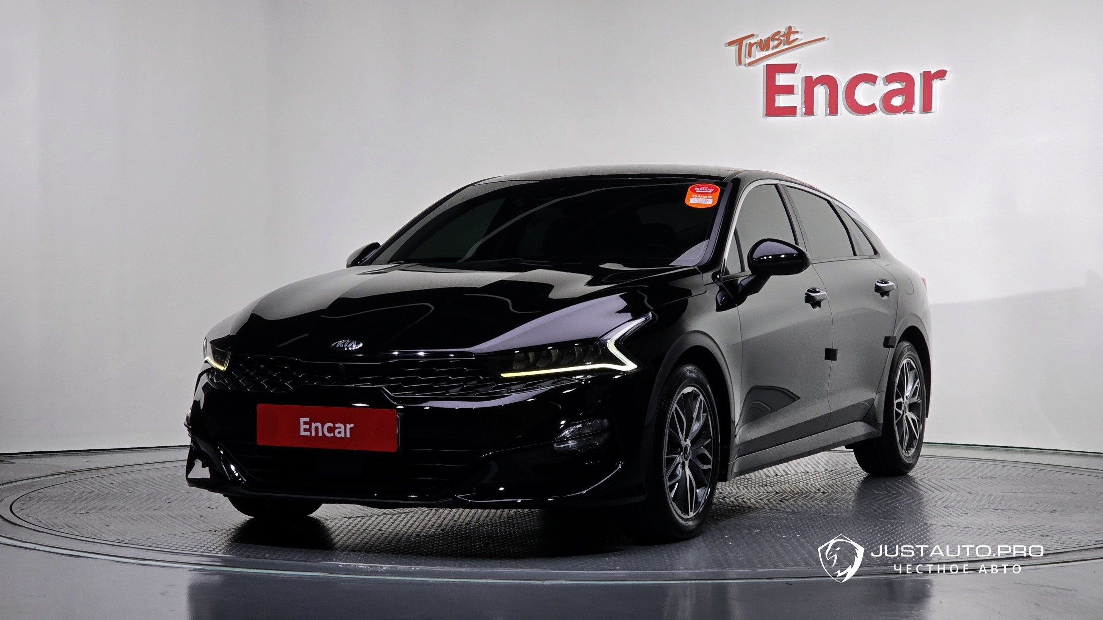 Автомобиль Kia K5