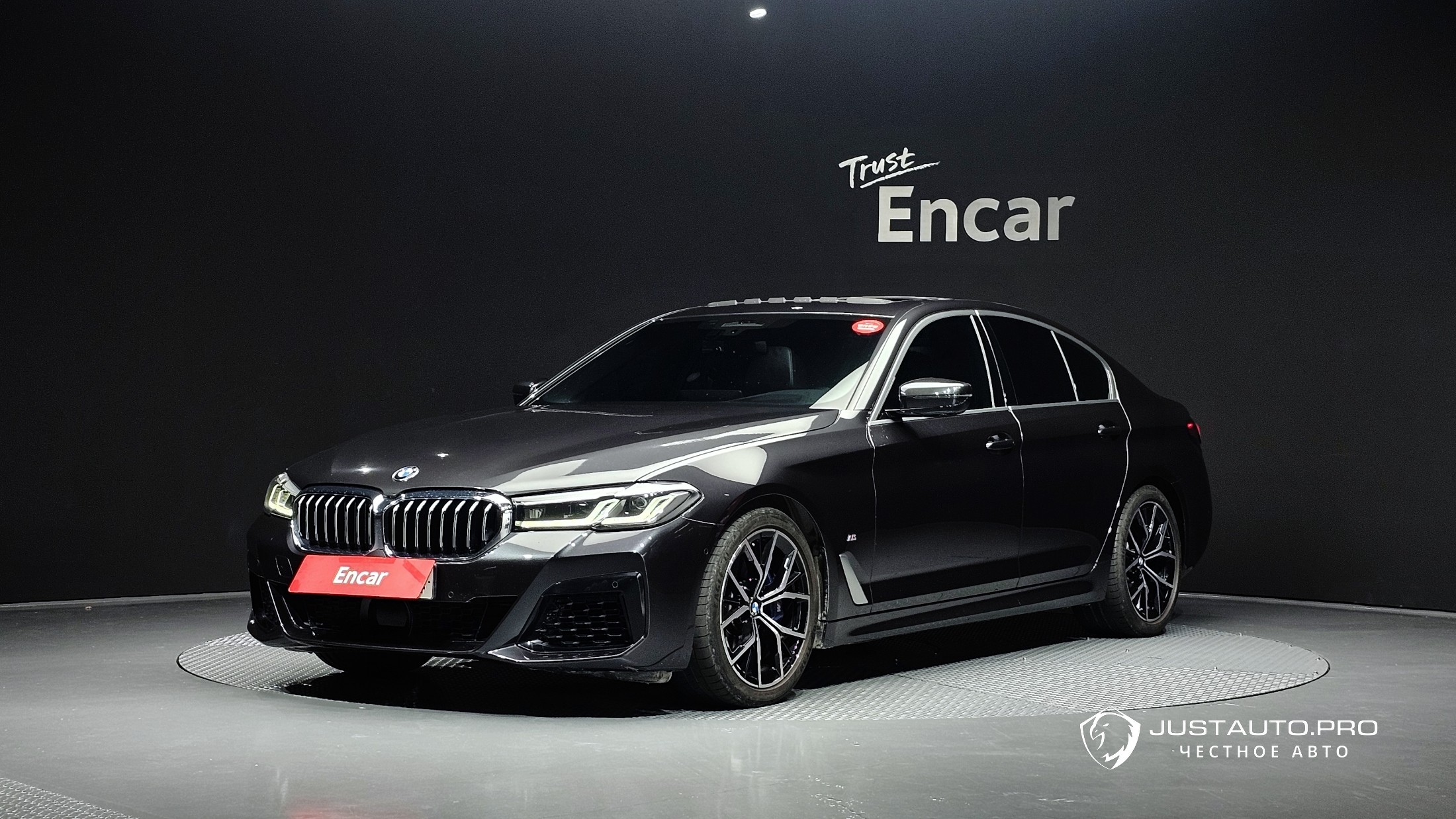 Автомобиль BMW 5-Series