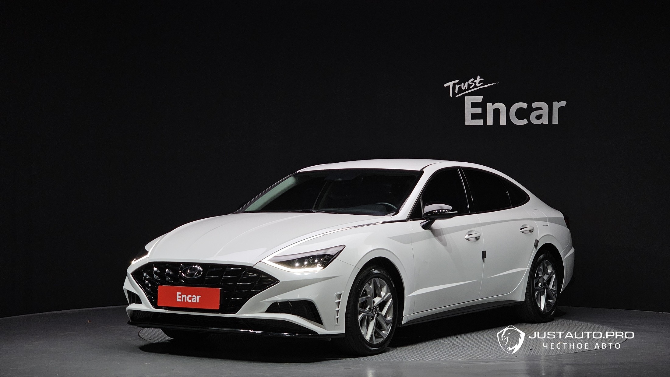 Автомобиль Hyundai Sonata