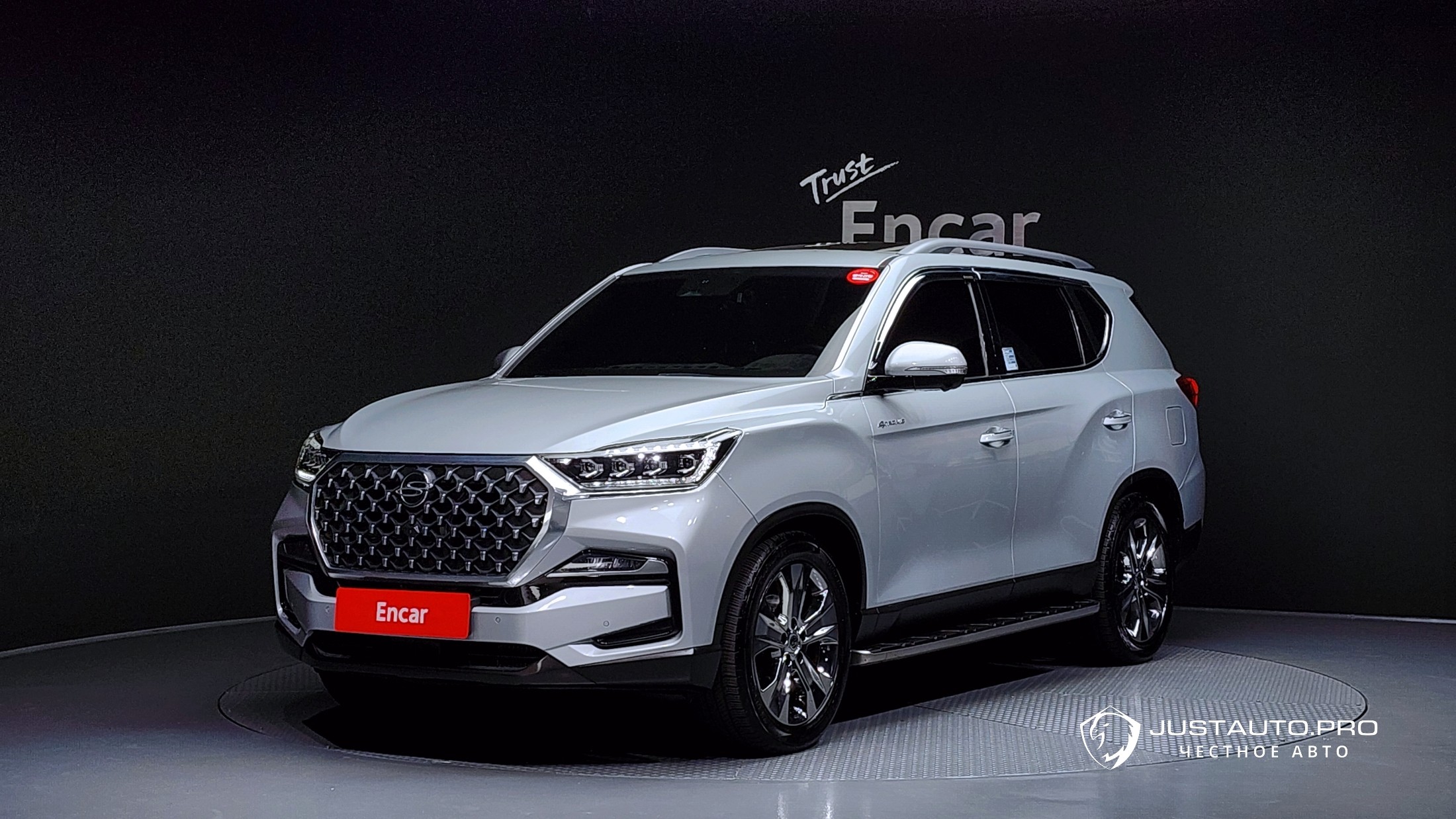 Автомобиль KG_Mobility_Ssangyong Rexton