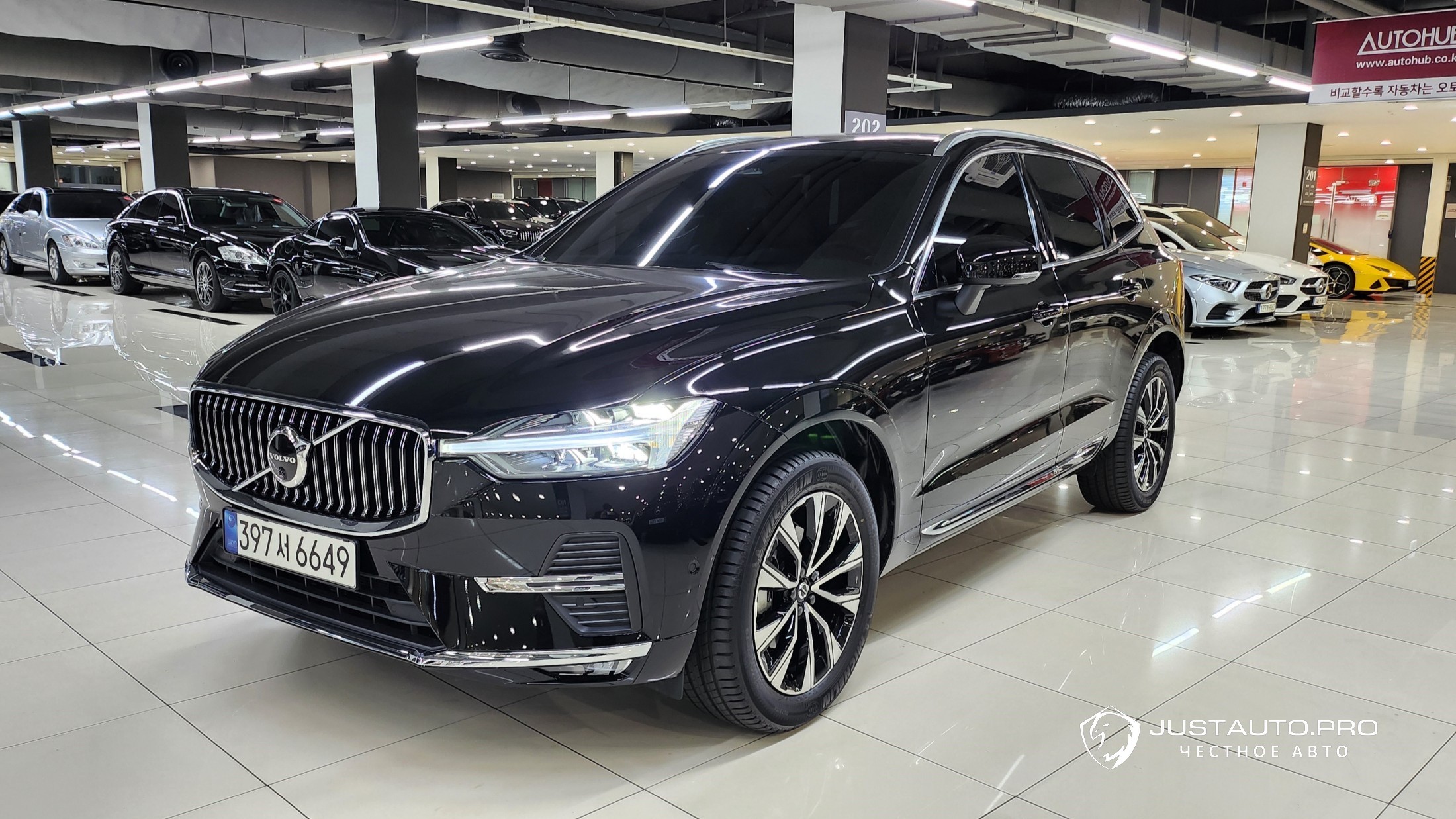 Автомобиль Volvo XC60