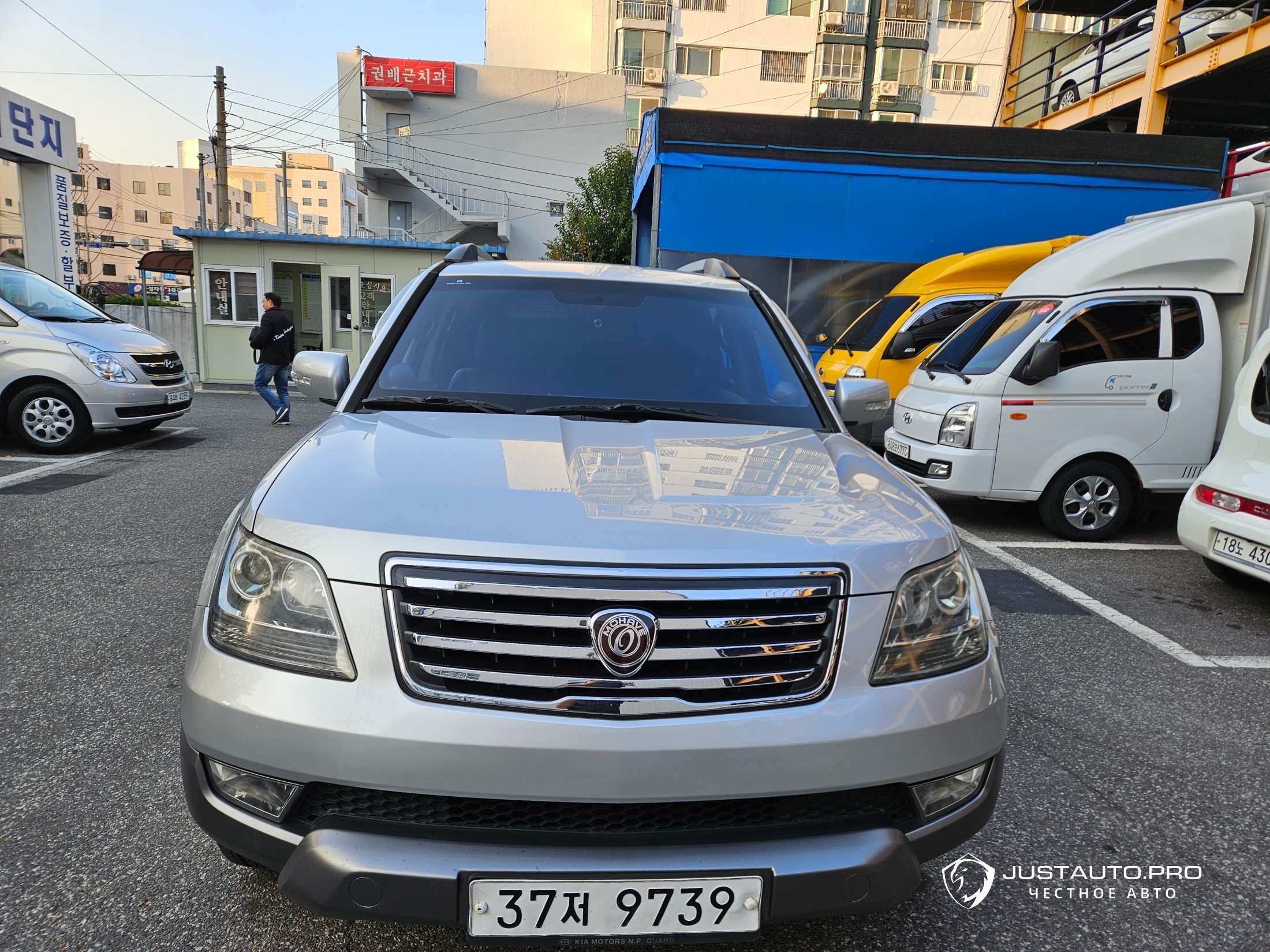 Автомобиль Kia Mohave