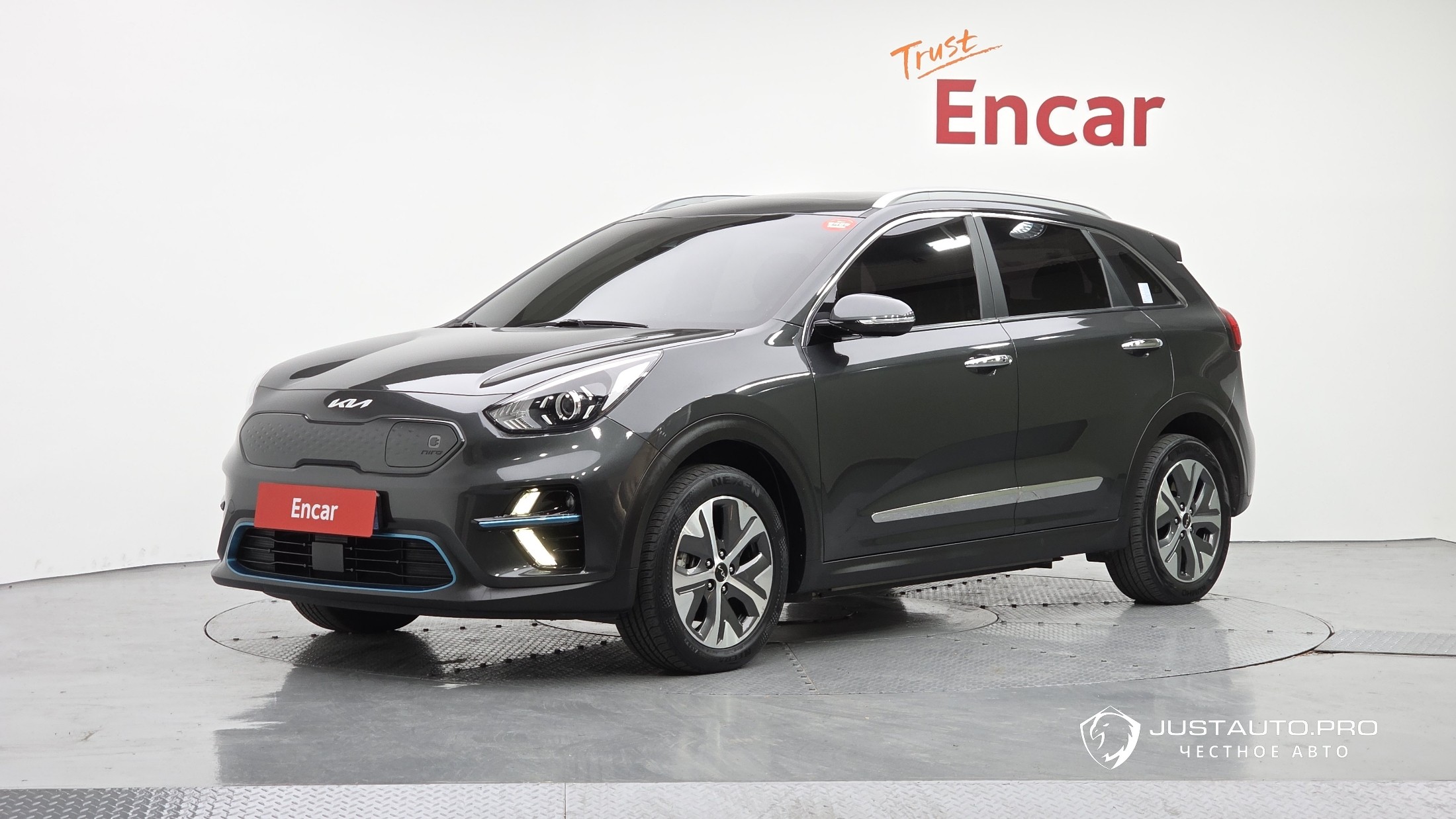 Автомобиль Kia Niro