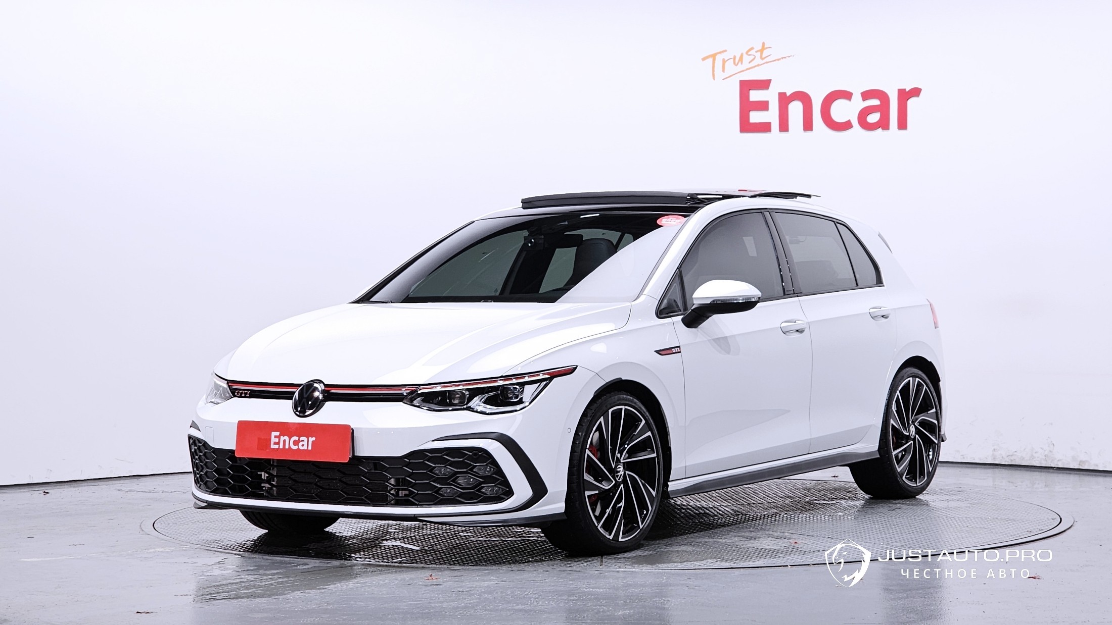 Автомобиль Volkswagen Golf