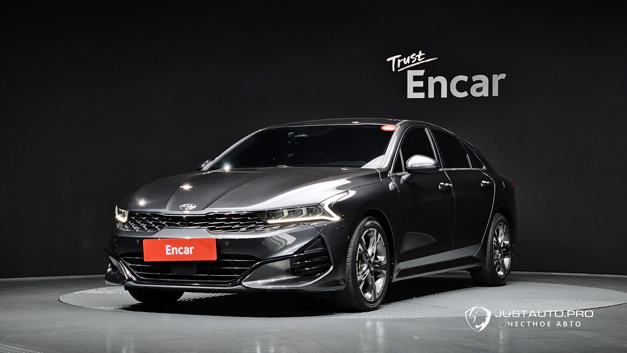 Автомобиль Kia K5