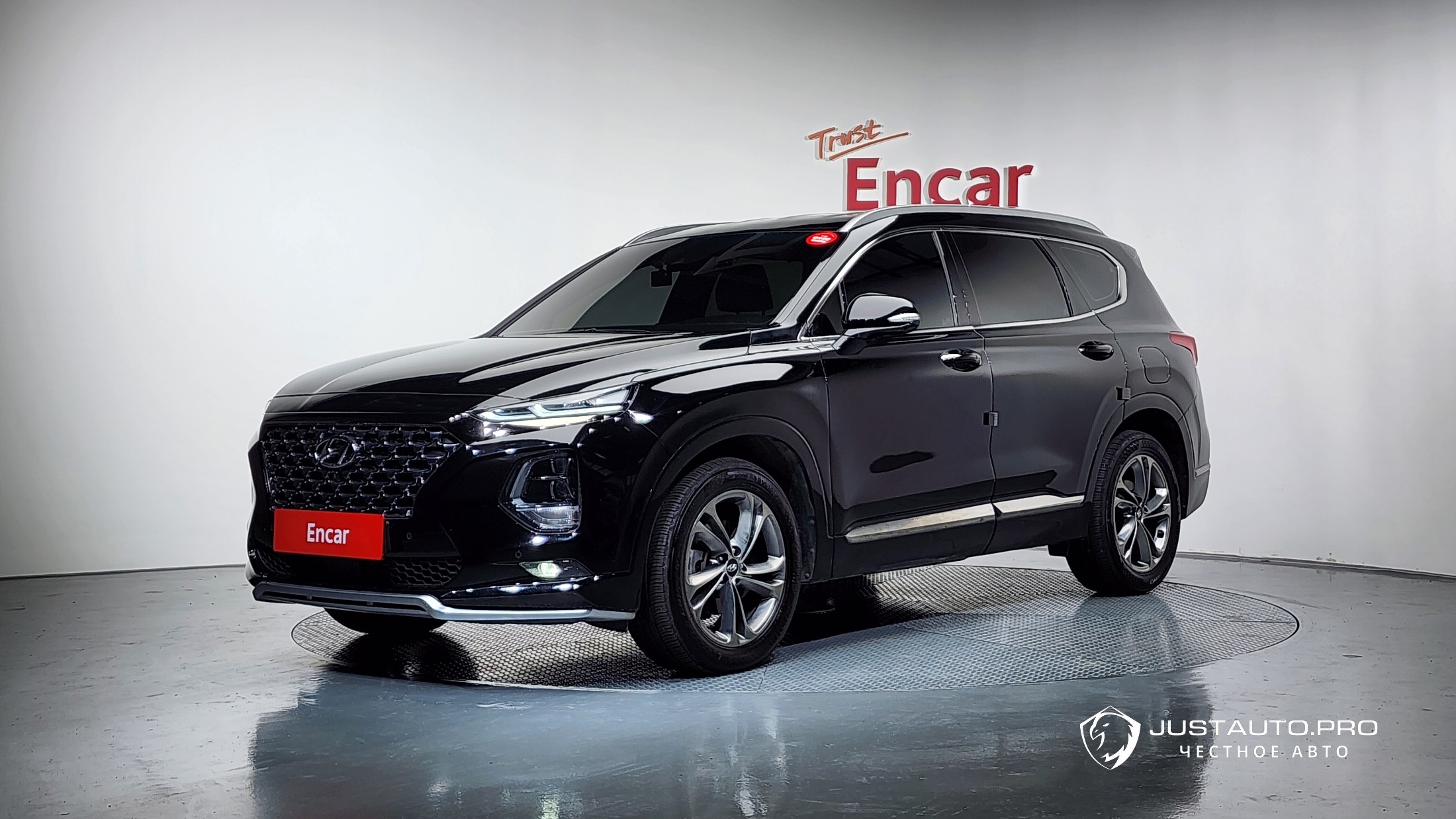 Автомобиль Hyundai Santafe