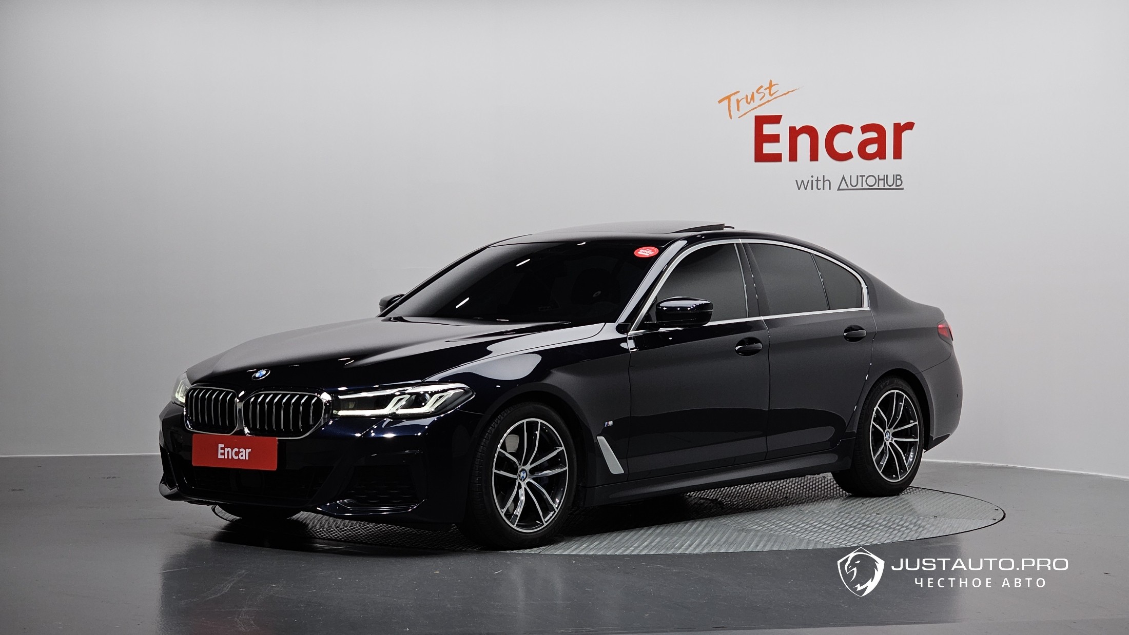 Автомобиль BMW 5-Series