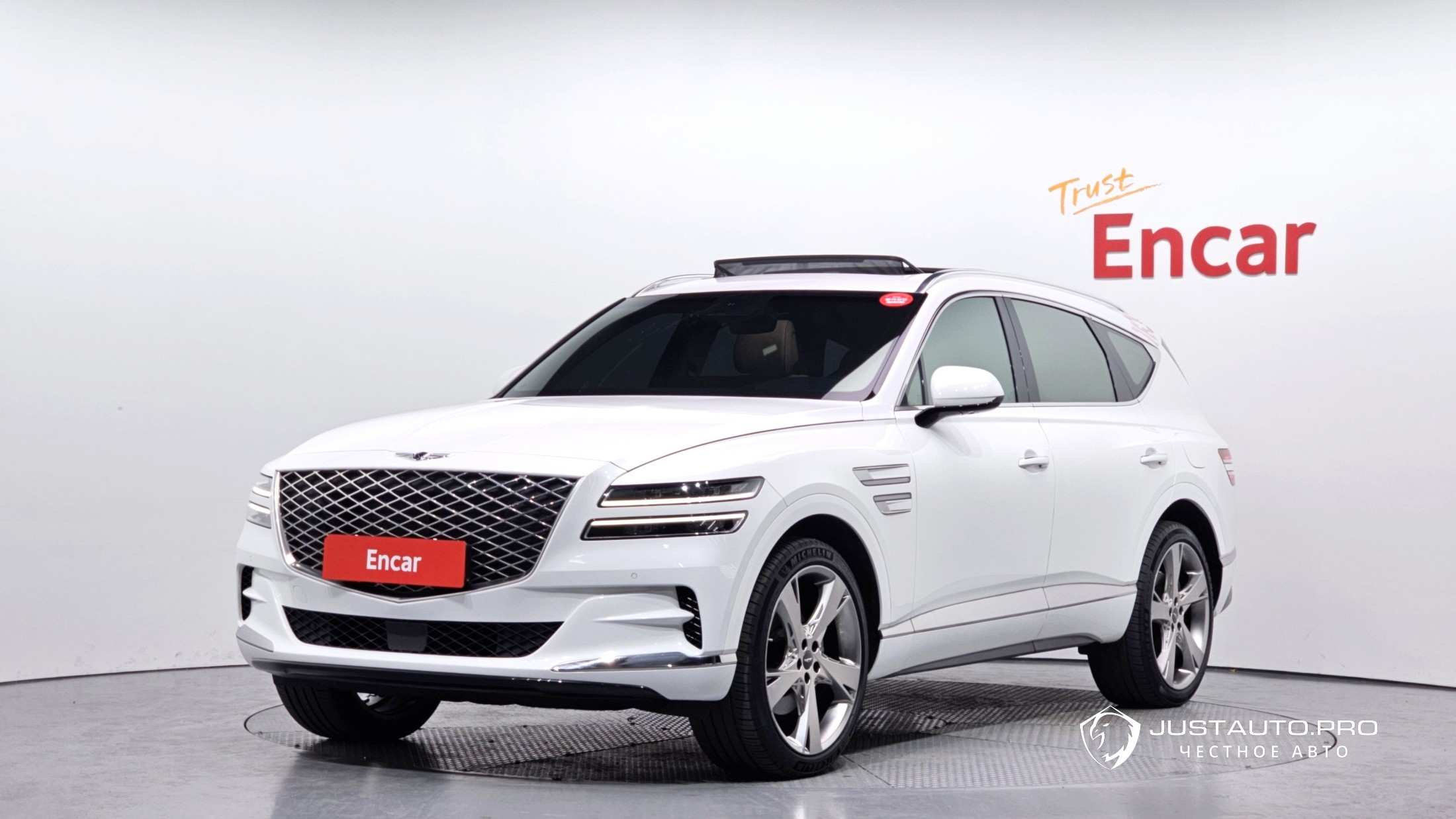 Автомобиль Genesis GV80