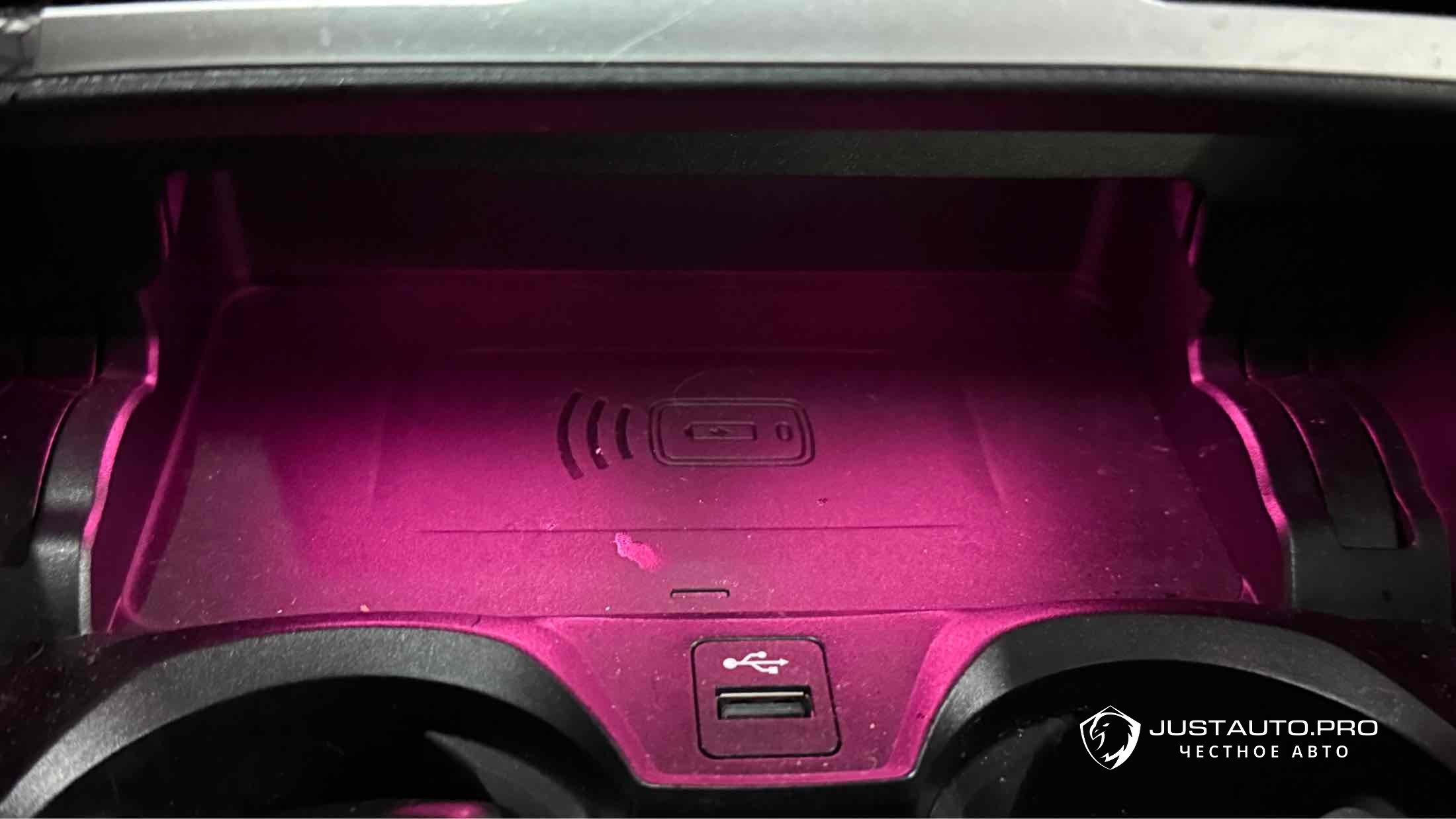 Автомобиль BMW 3-Series