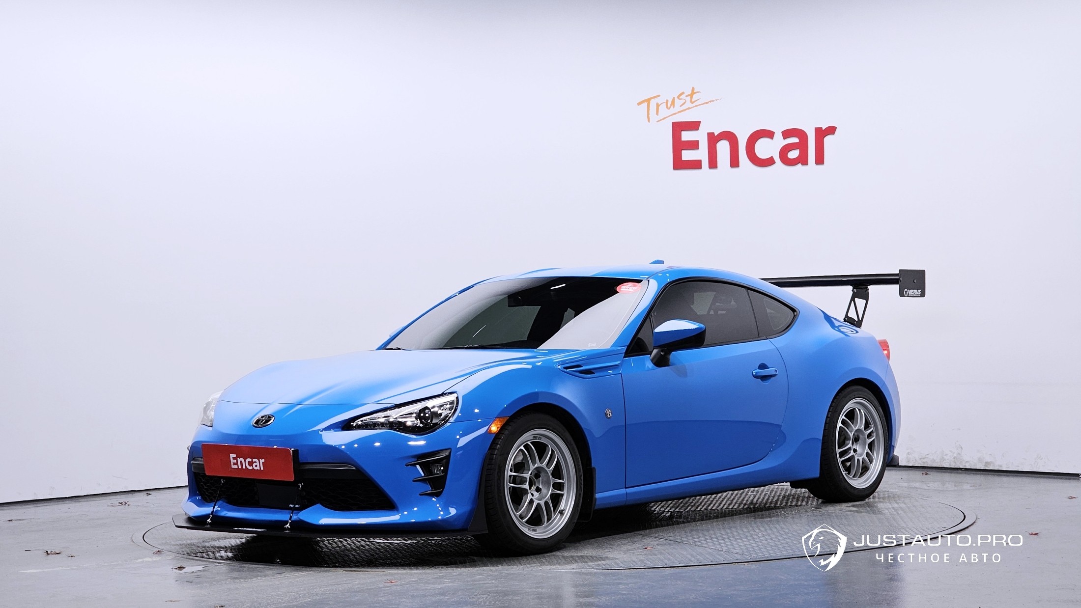 Автомобиль Toyota 86