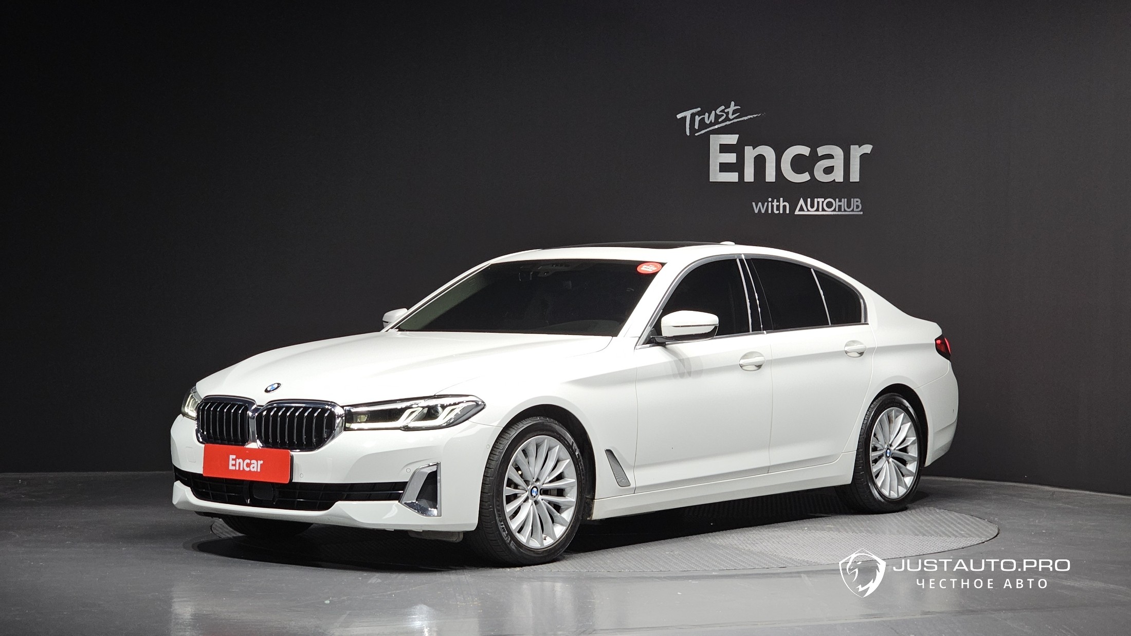 Автомобиль BMW 5-Series