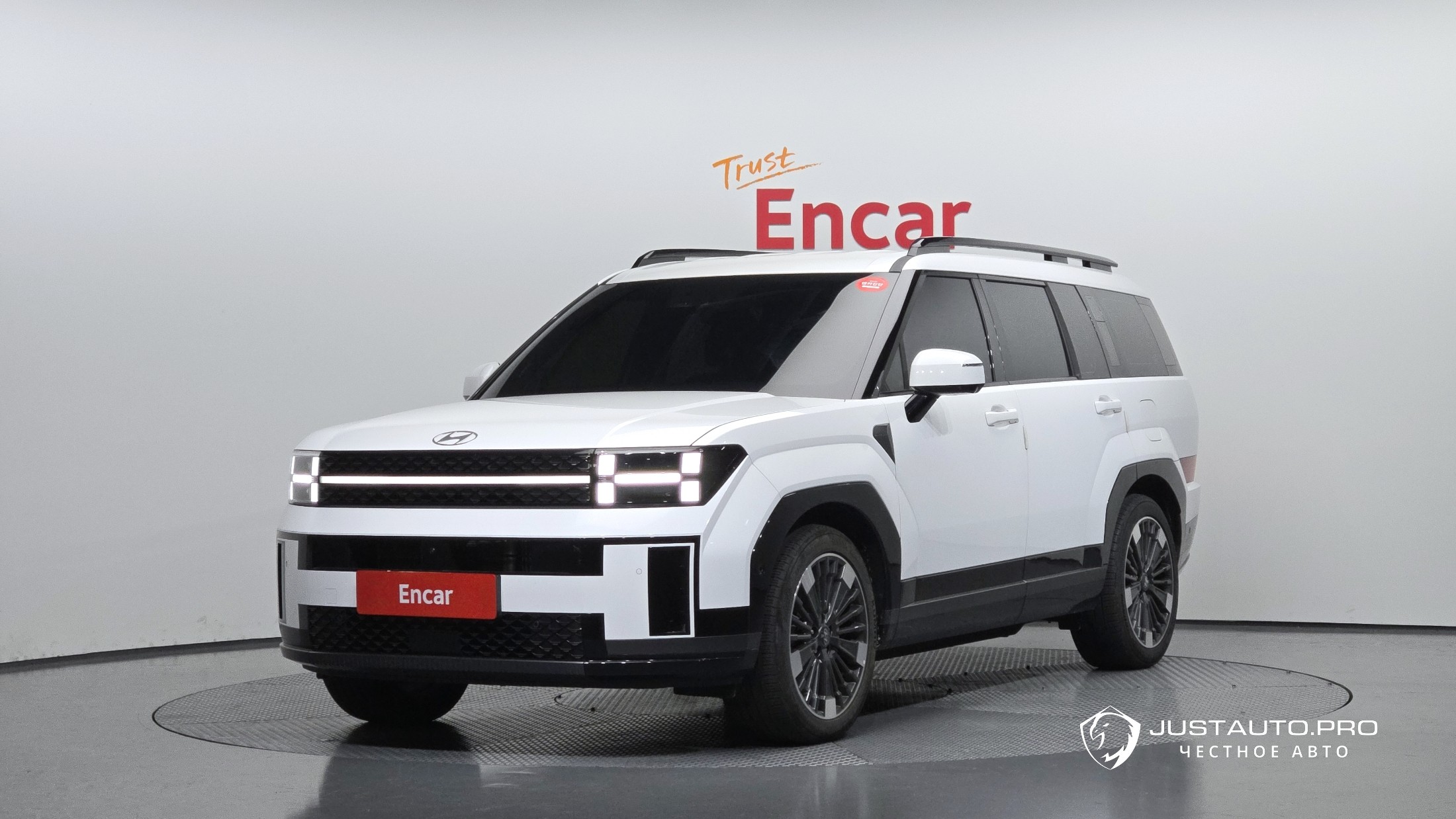 Автомобиль Hyundai Santafe